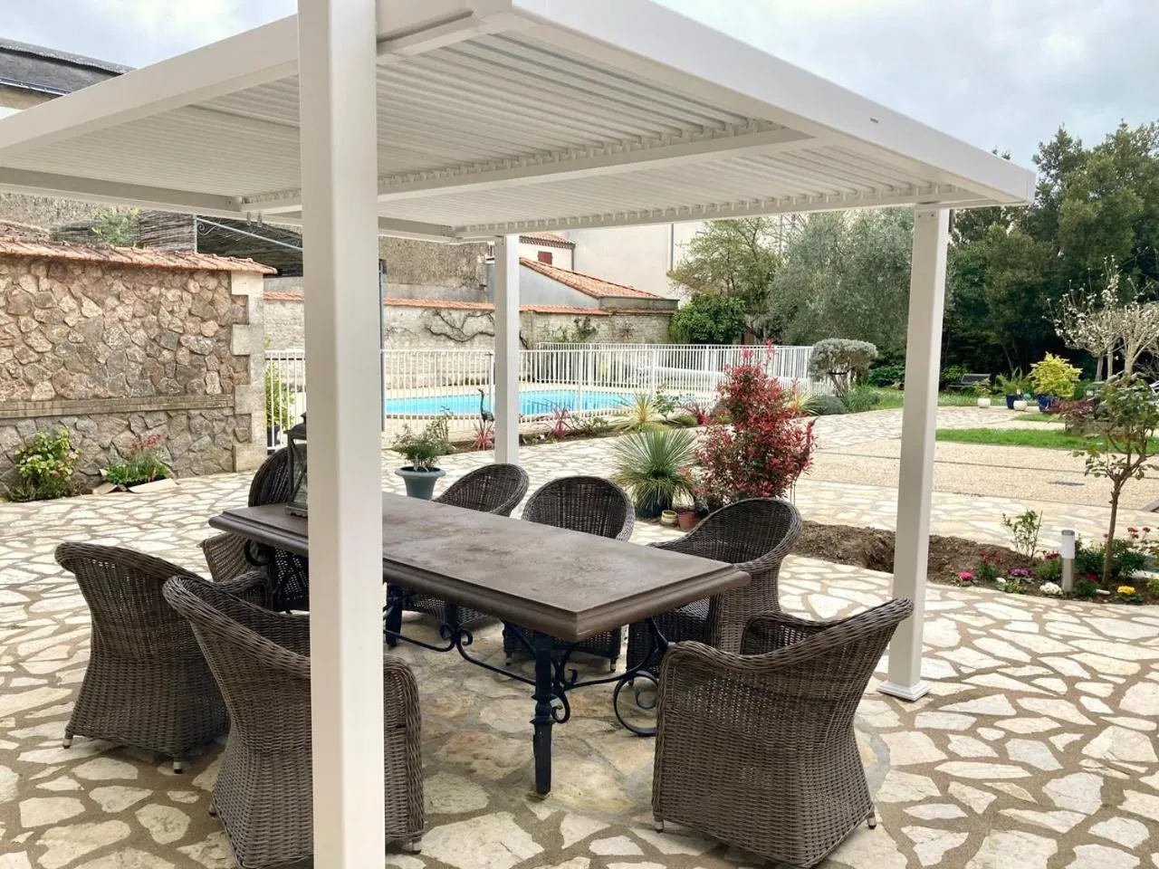 La Villa des Roses Gîte Chambres d'hôtes Piscine chauffée