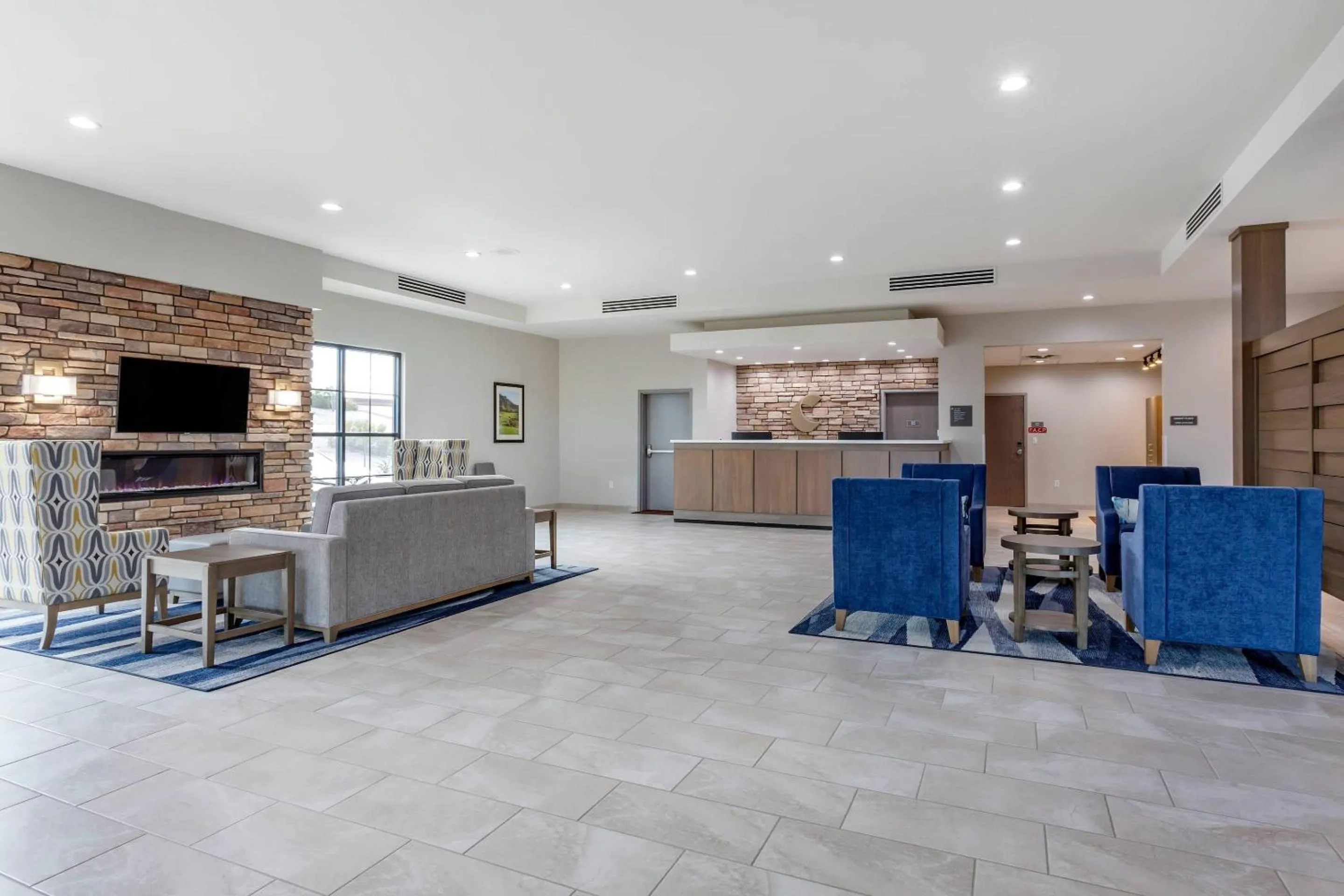 Lobby or reception in Comfort Suites Scottsdale Talking Stick Entertainment District