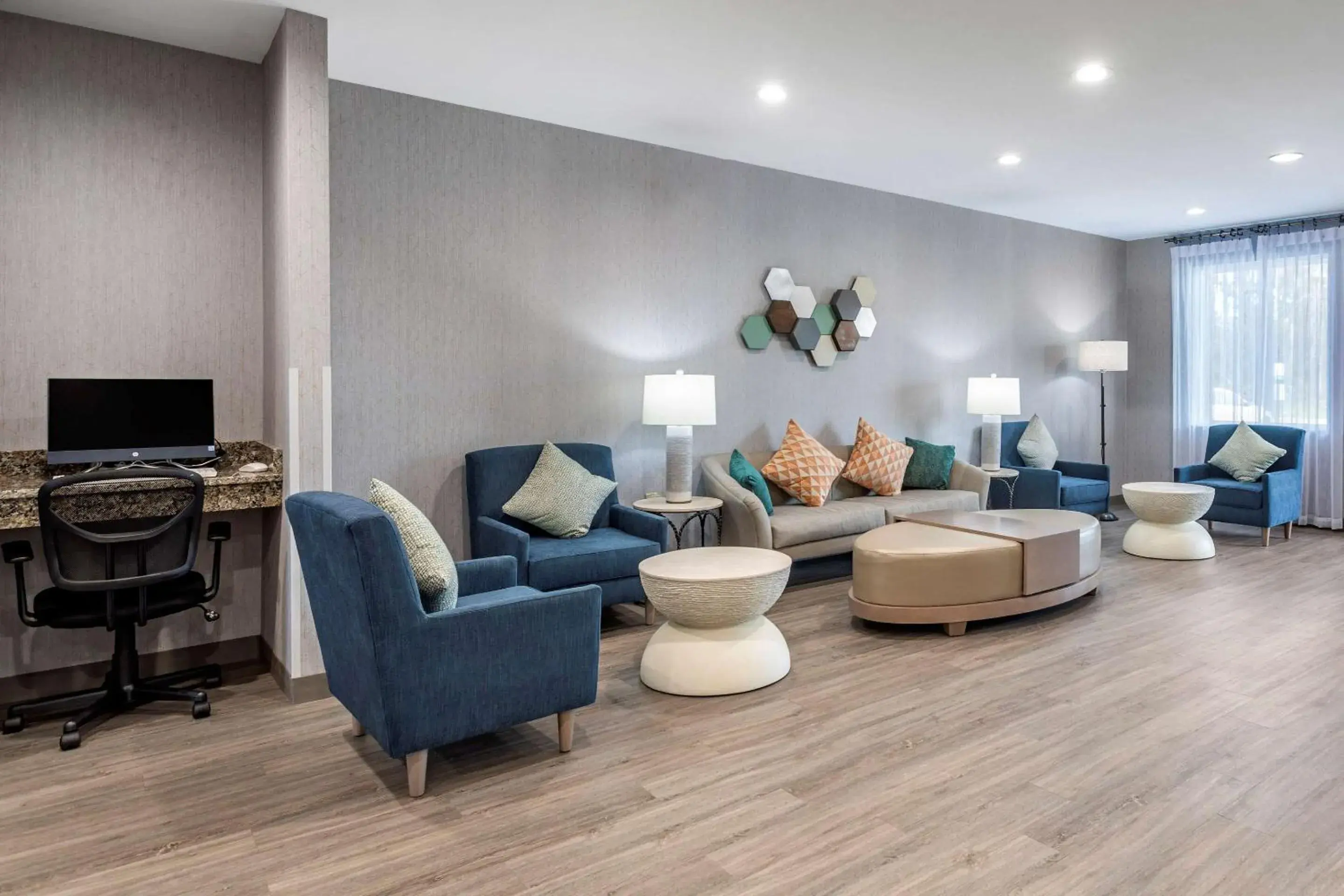 Lobby or reception in Quality Inn Lebanon - Nashville Area Lobby or reception in Quality Inn Lebanon - Nashville Area