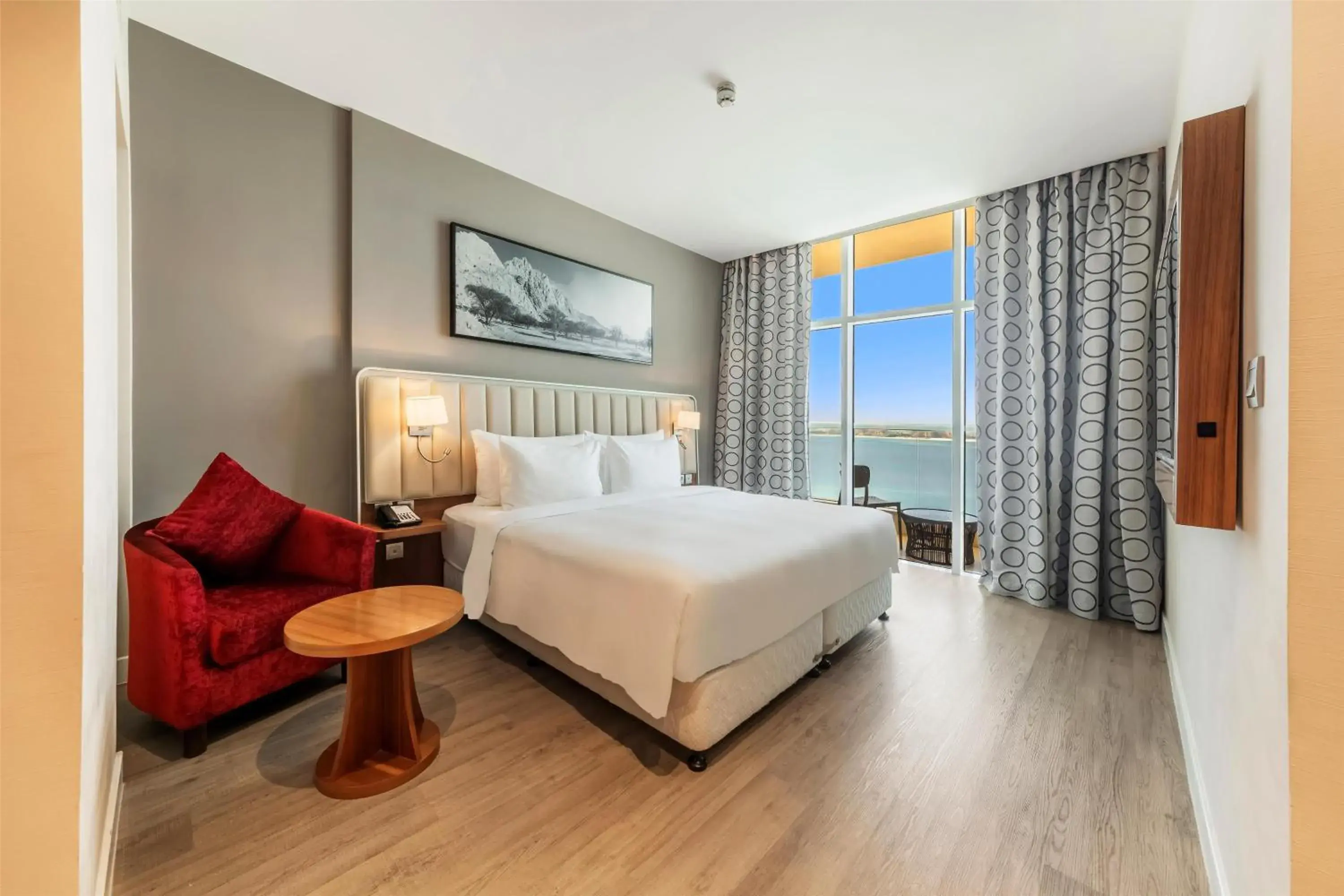 Photo of the whole room, Bed in Radisson Resort Ras Al Khaimah Marjan Island Photo of the whole room, Bed in Radisson Resort Ras Al Khaimah Marjan Island