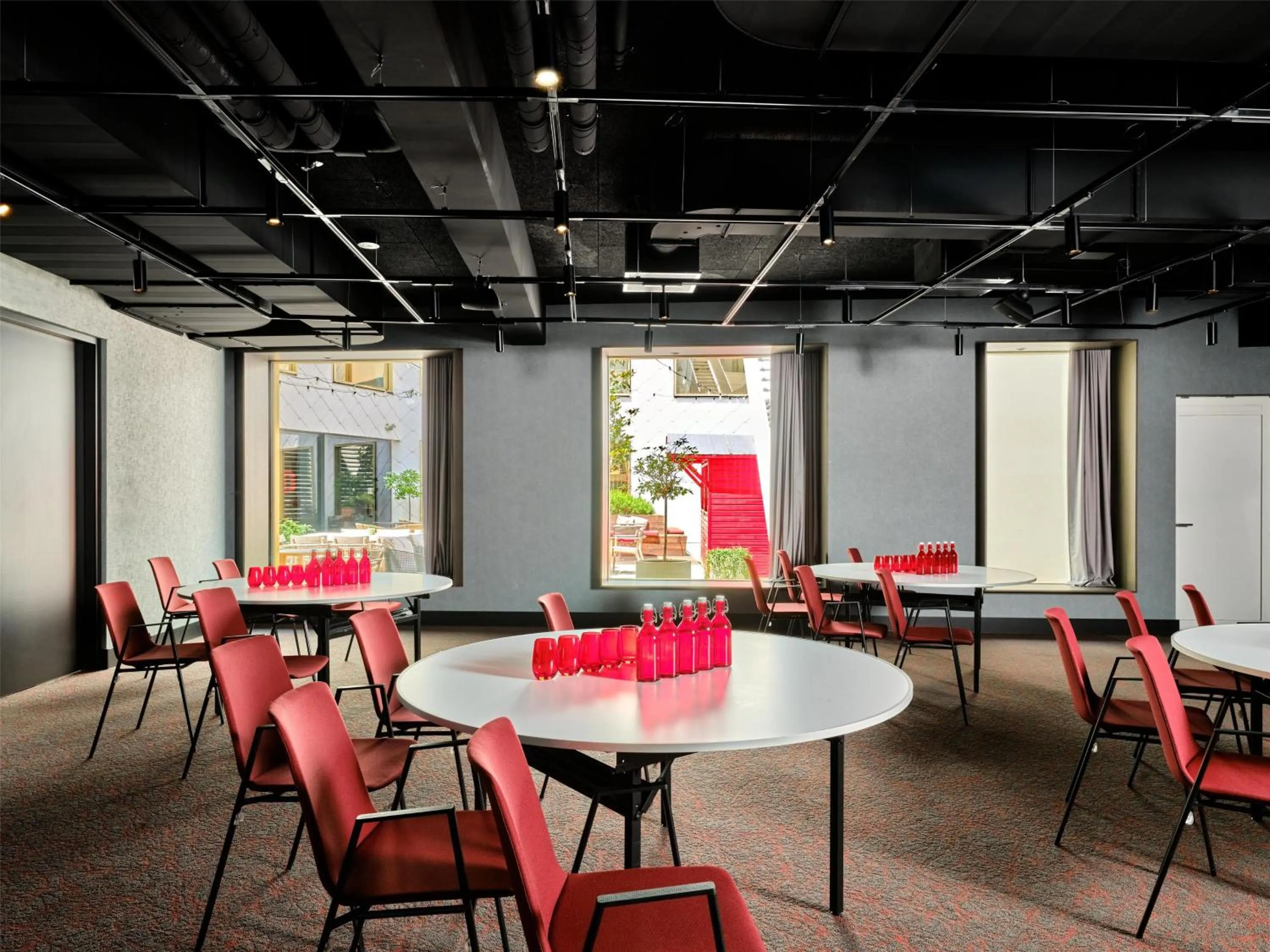 Meeting/conference room in Radisson RED Hotel, Vienna