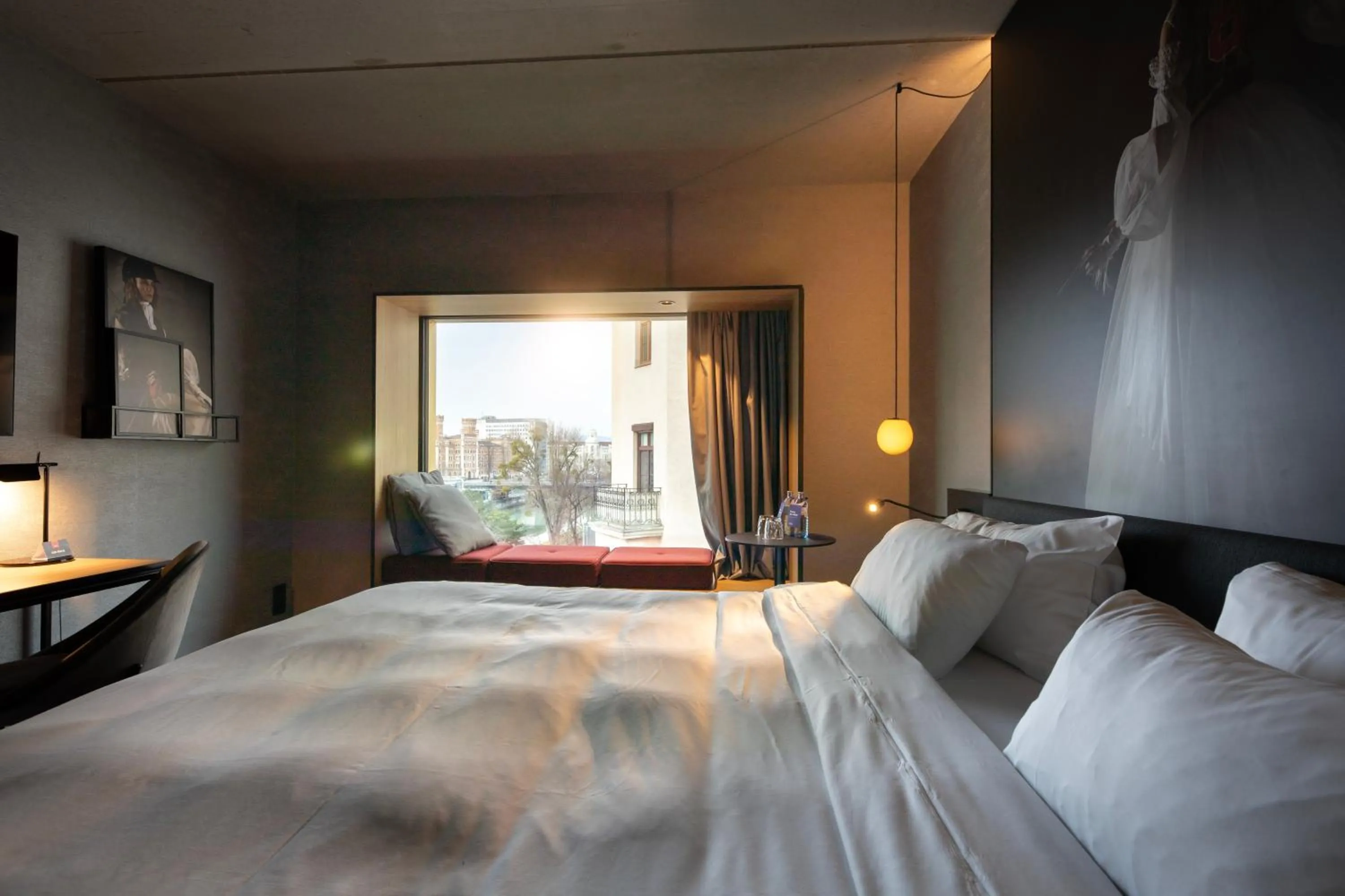 Bedroom, Bed in Radisson RED Hotel, Vienna