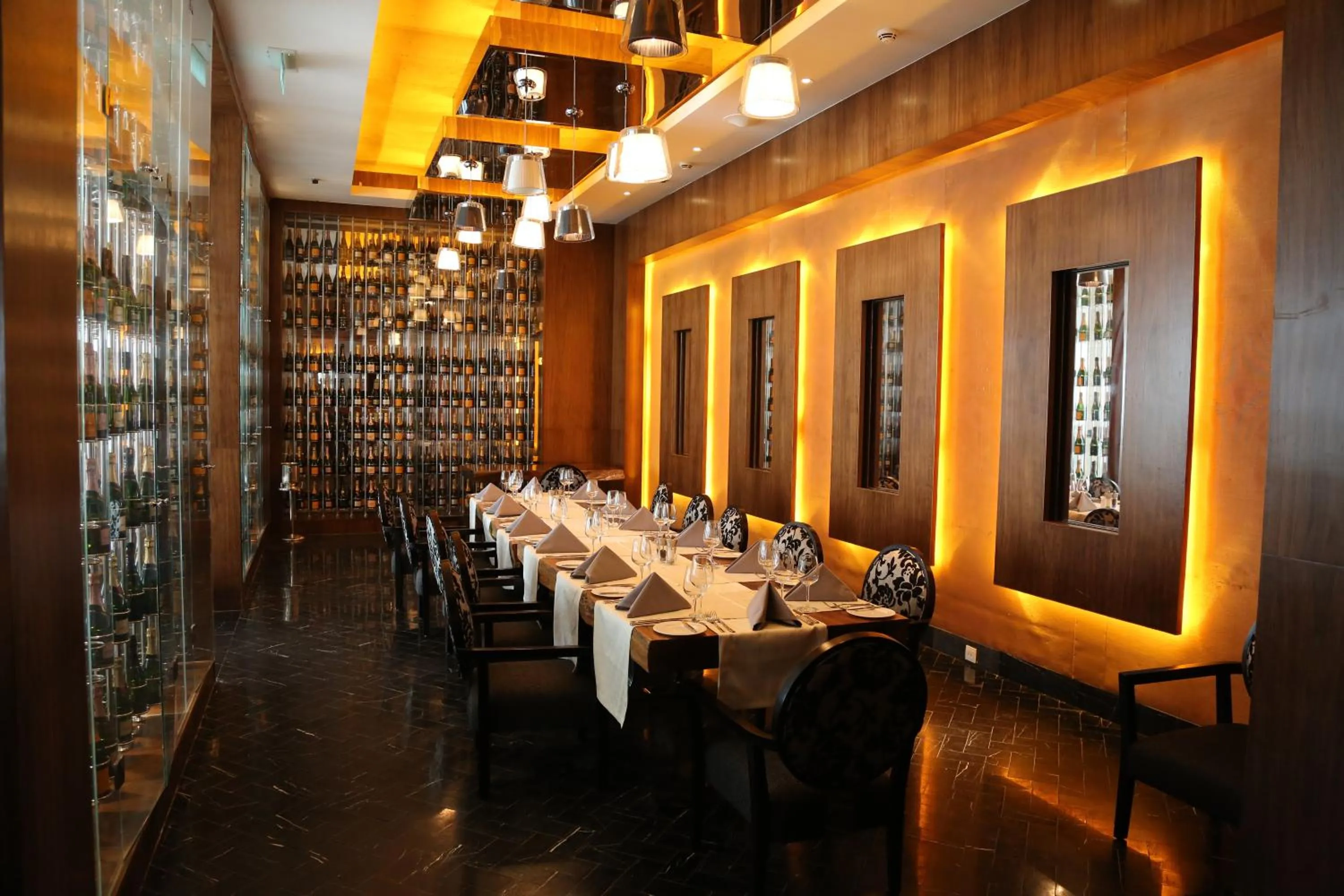 Restaurant/places to eat in Lagos Continental Hotel