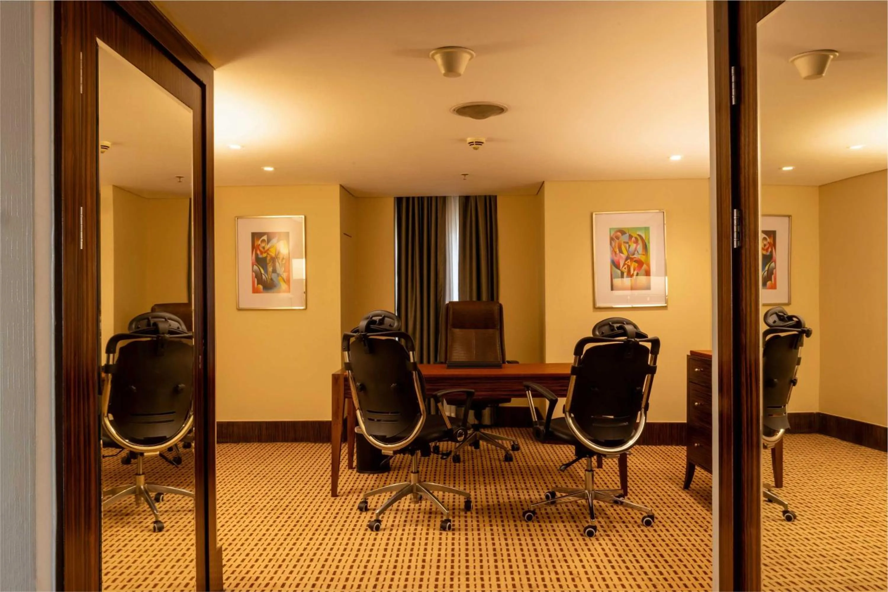 Meeting/conference room in Lagos Continental Hotel