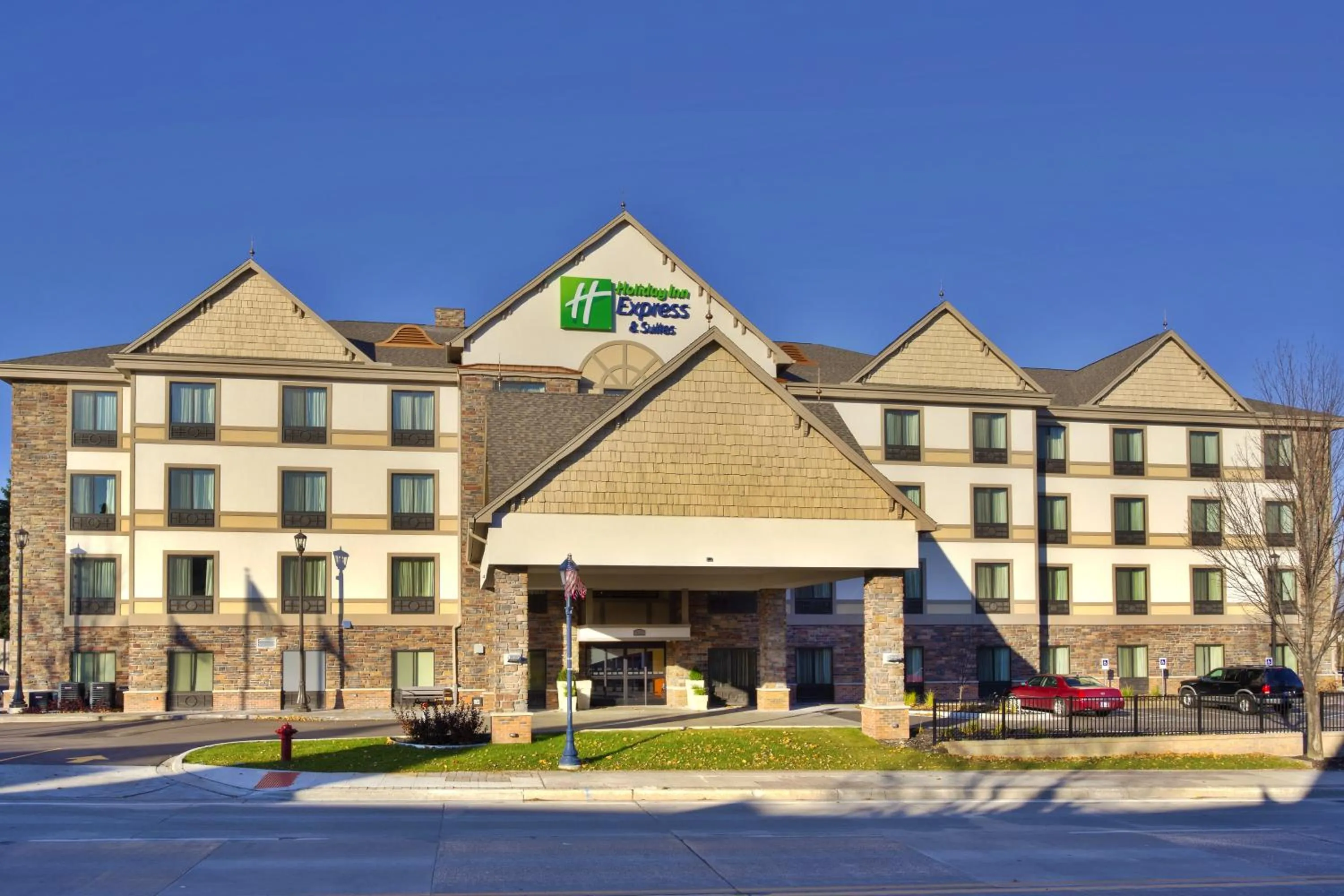 Property building in Holiday Inn Express Frankenmuth by IHG