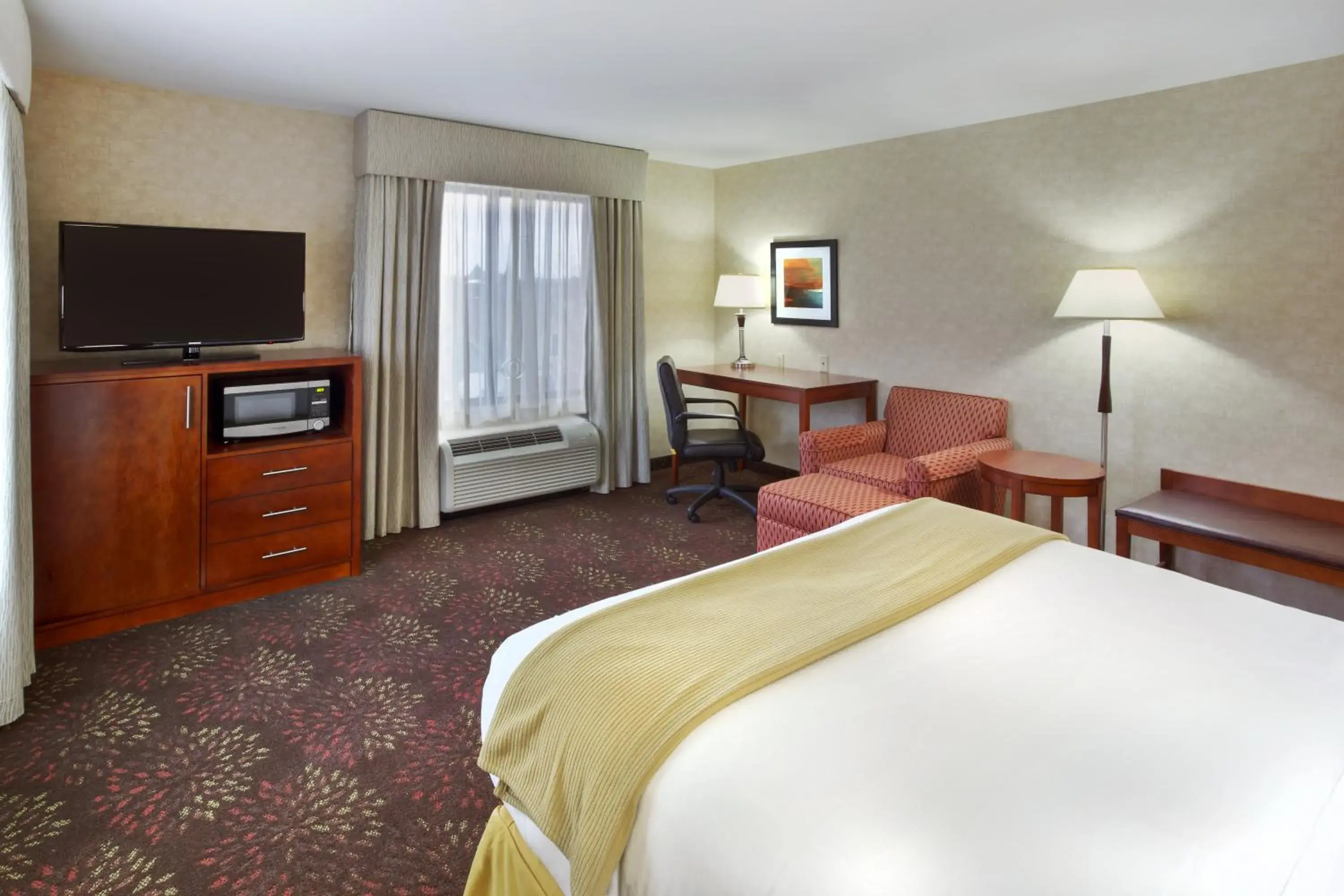 Bedroom, Bed in Holiday Inn Express Frankenmuth by IHG Bedroom, Bed in Holiday Inn Express Frankenmuth by IHG
