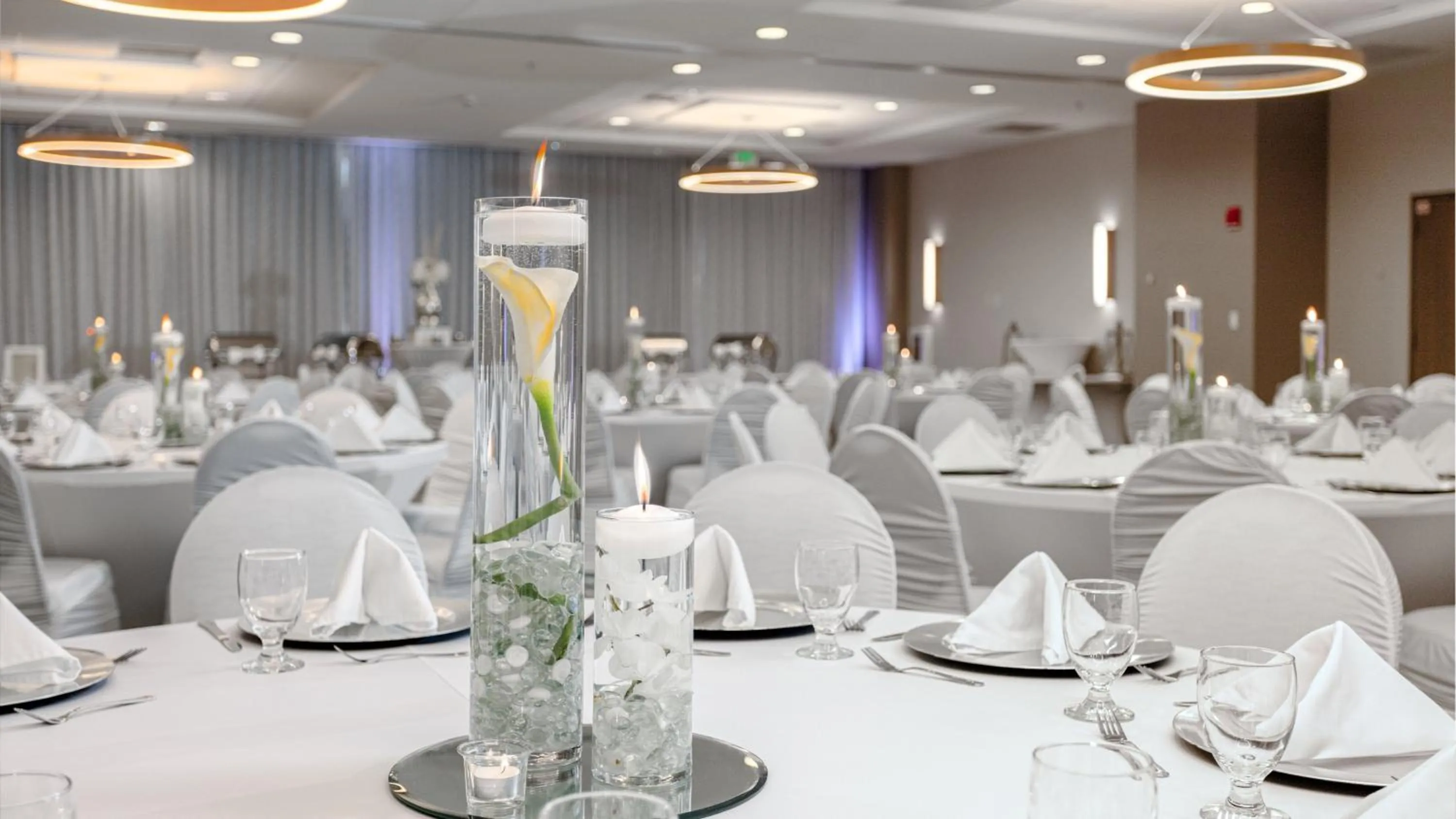 Meeting/conference room in Holiday Inn Resort Fort Walton Beach by IHG