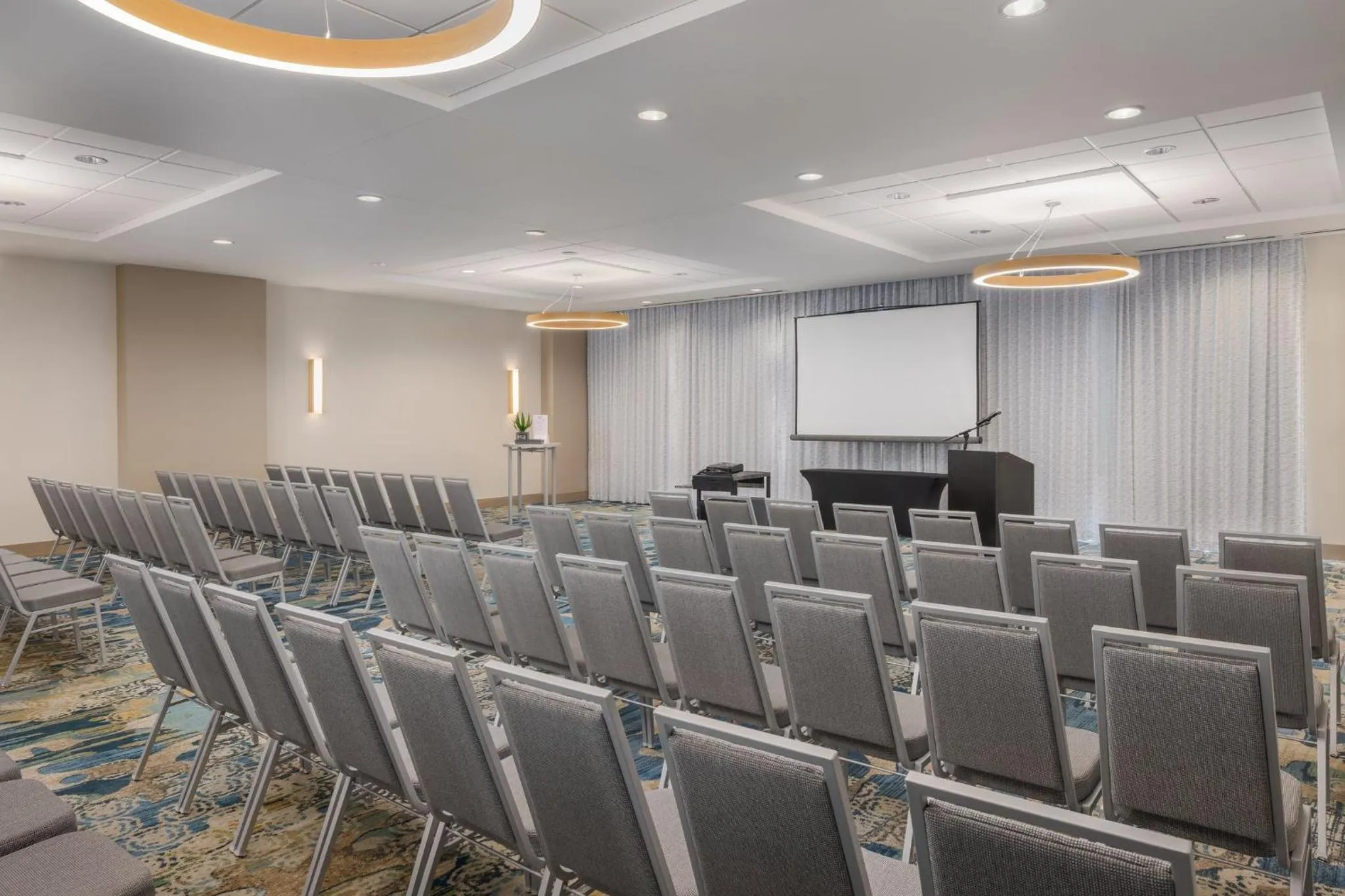 Meeting/conference room in Holiday Inn Resort Fort Walton Beach by IHG