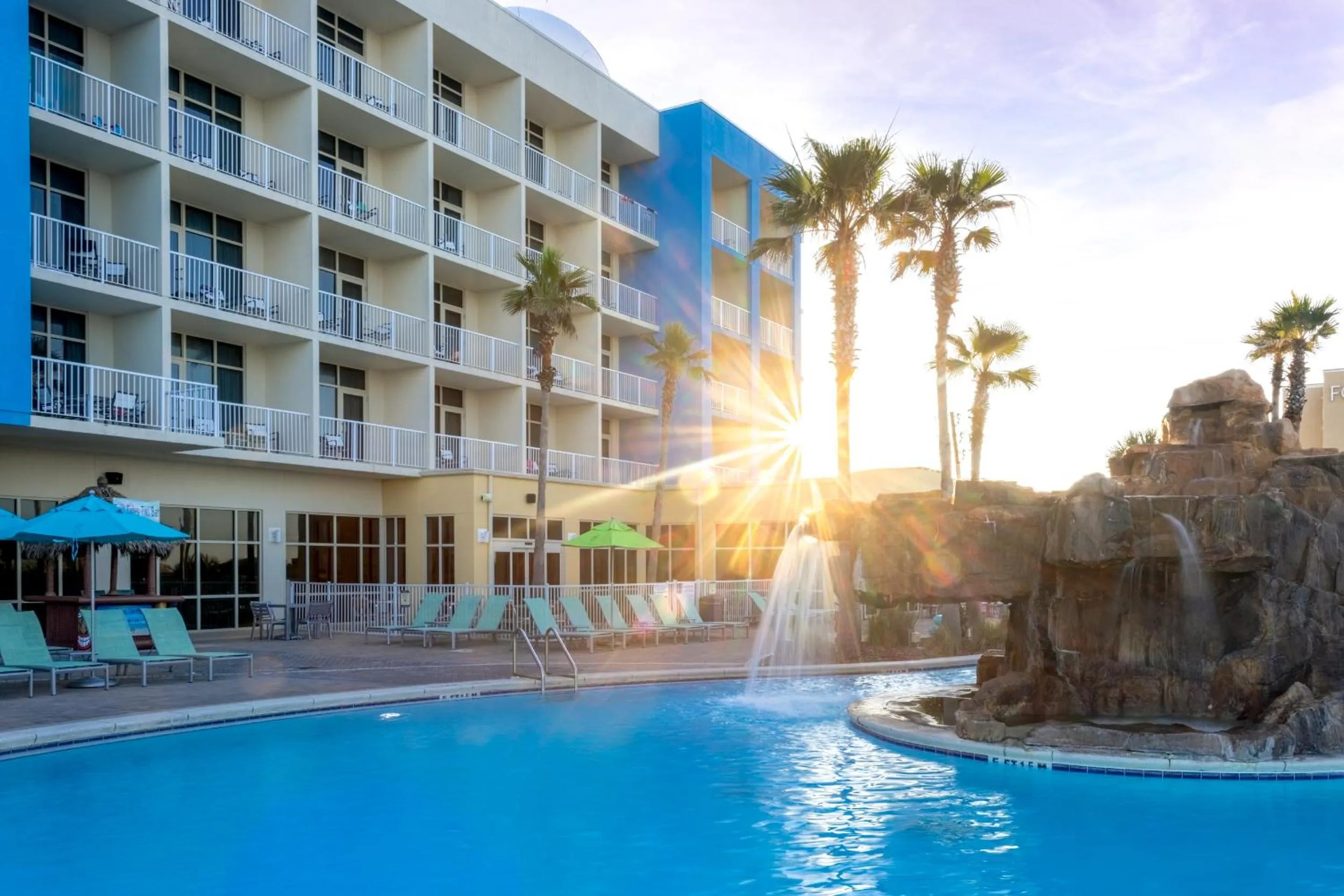 Swimming pool in Holiday Inn Resort Fort Walton Beach by IHG