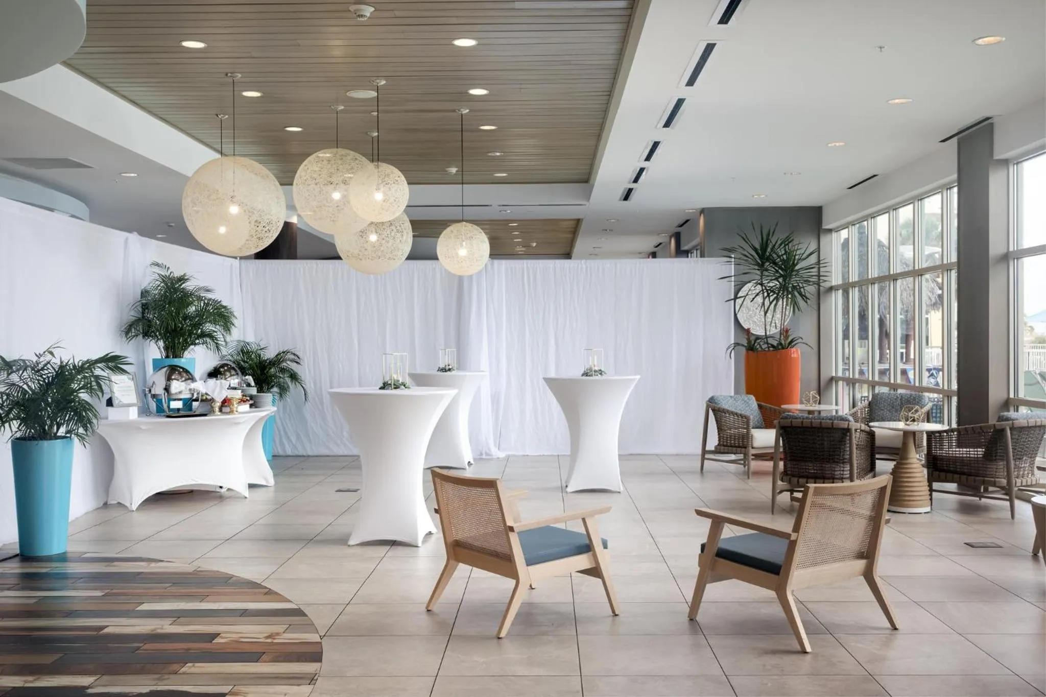 Meeting/conference room in Holiday Inn Resort Fort Walton Beach by IHG