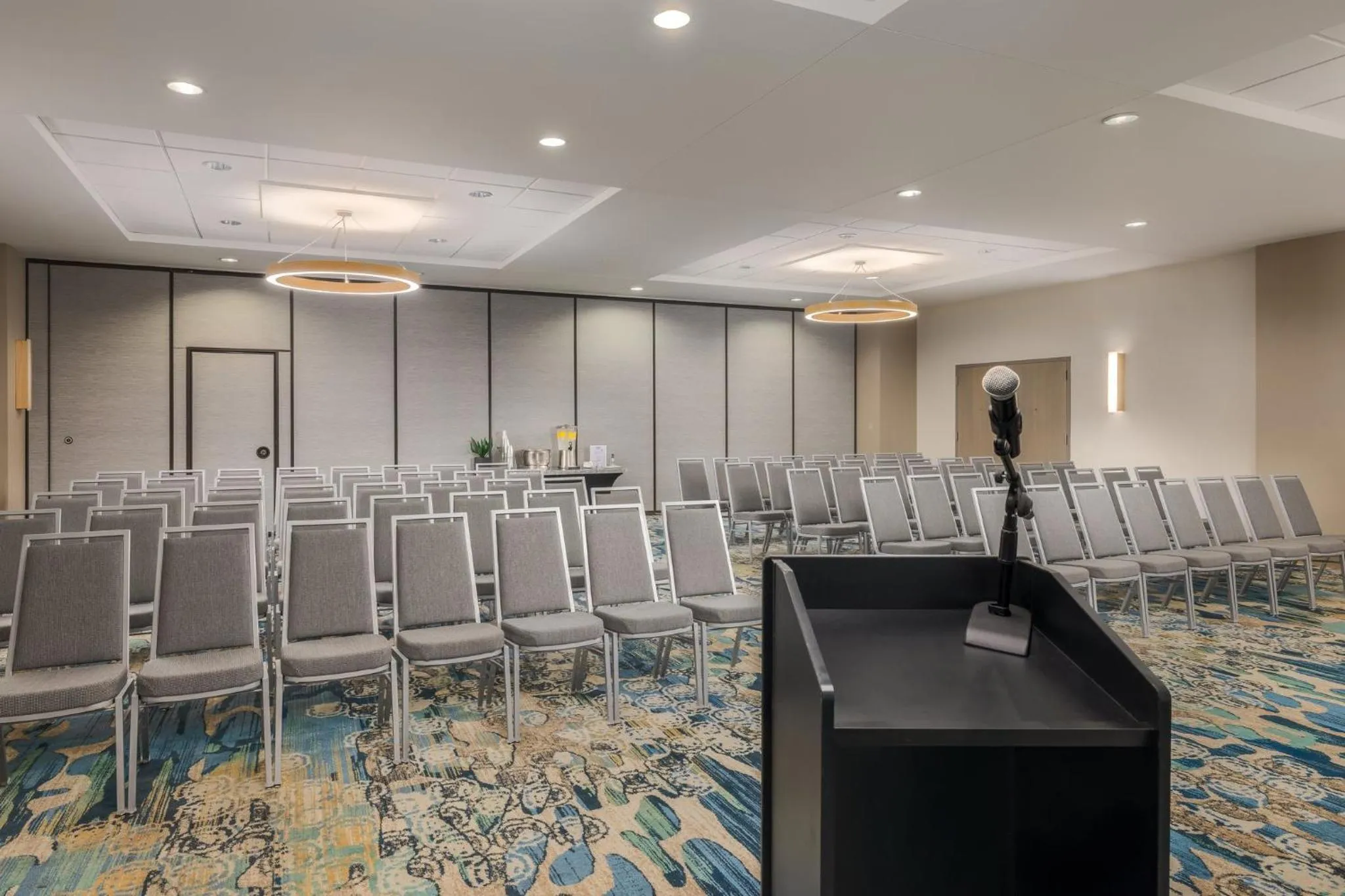 Meeting/conference room in Holiday Inn Resort Fort Walton Beach by IHG