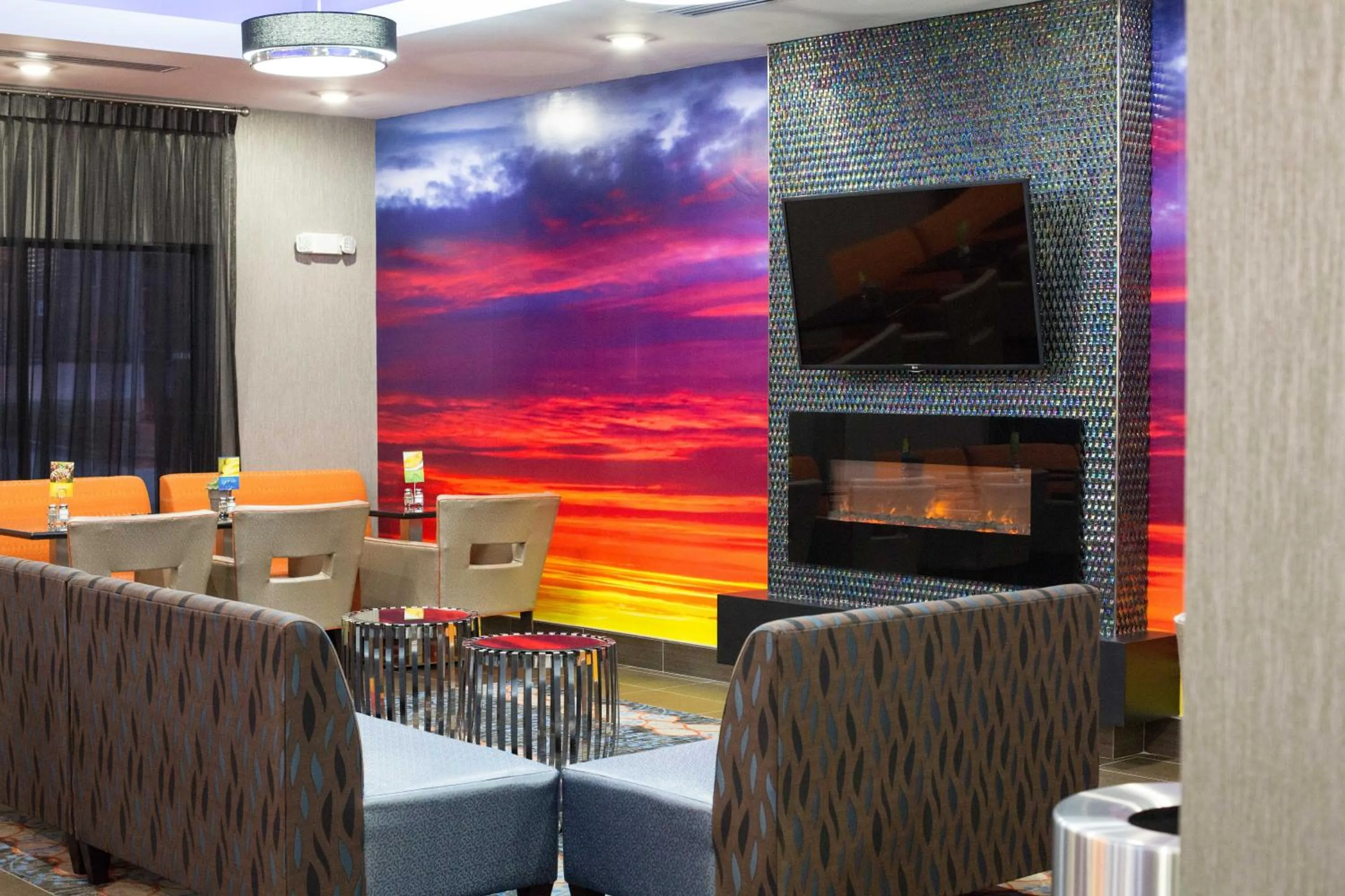 Breakfast in Holiday Inn Express & Suites Oklahoma City Southeast - I-35 by IHG