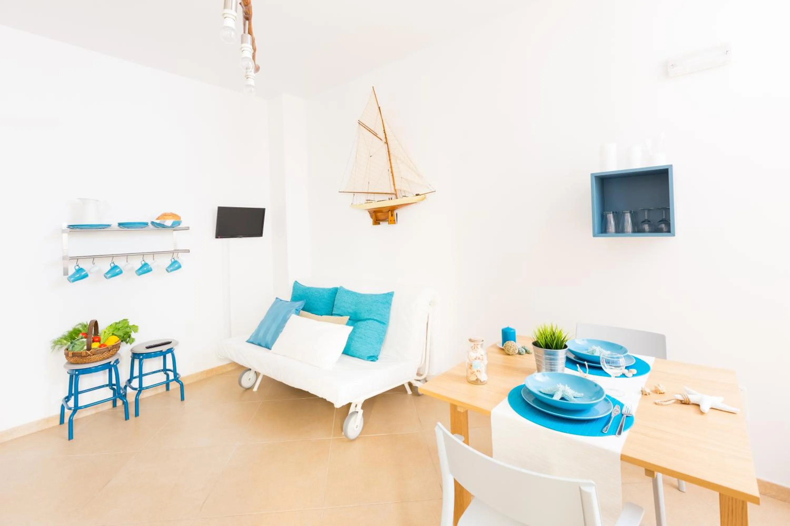 Dining area in Isola Blu