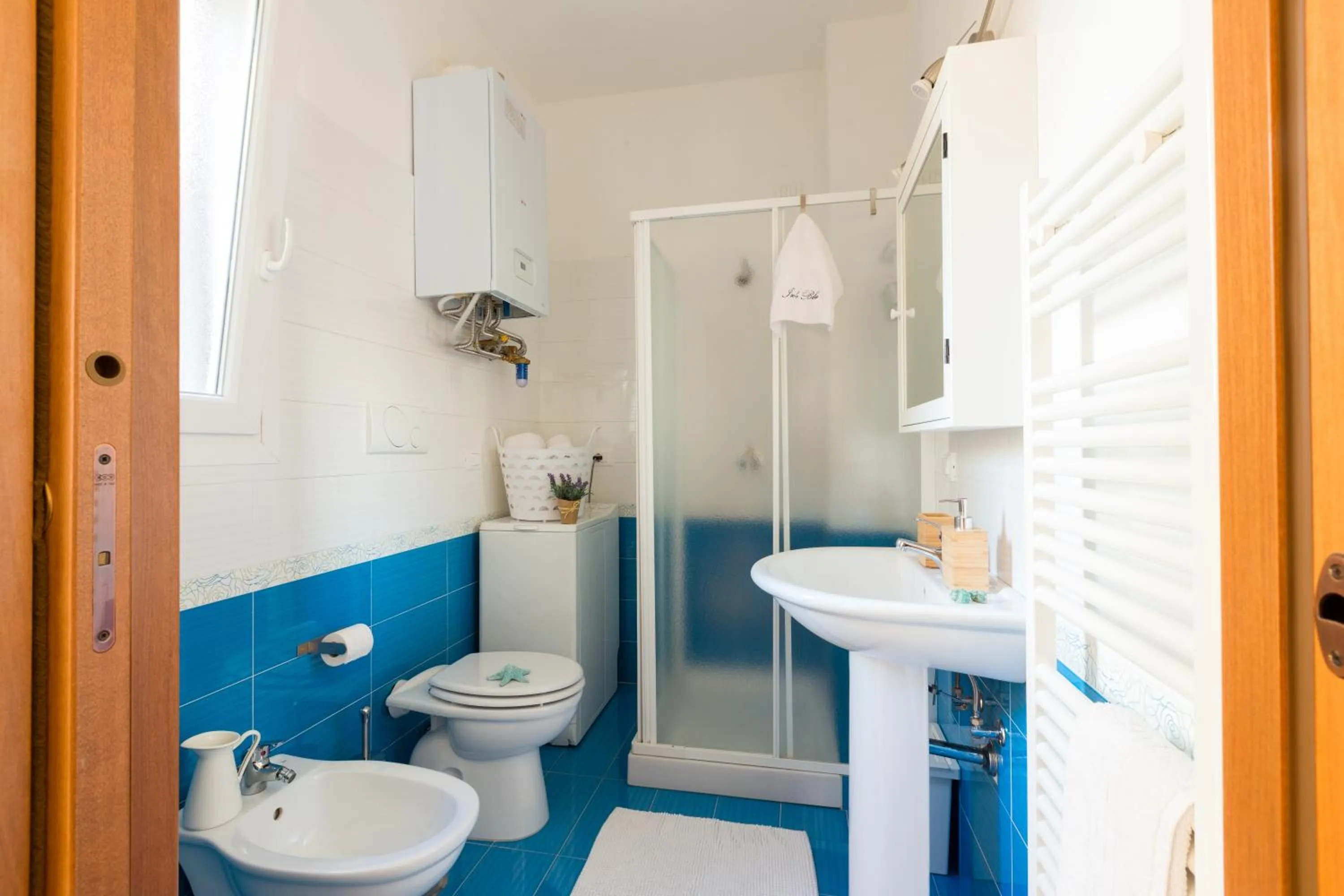Bathroom in Isola Blu