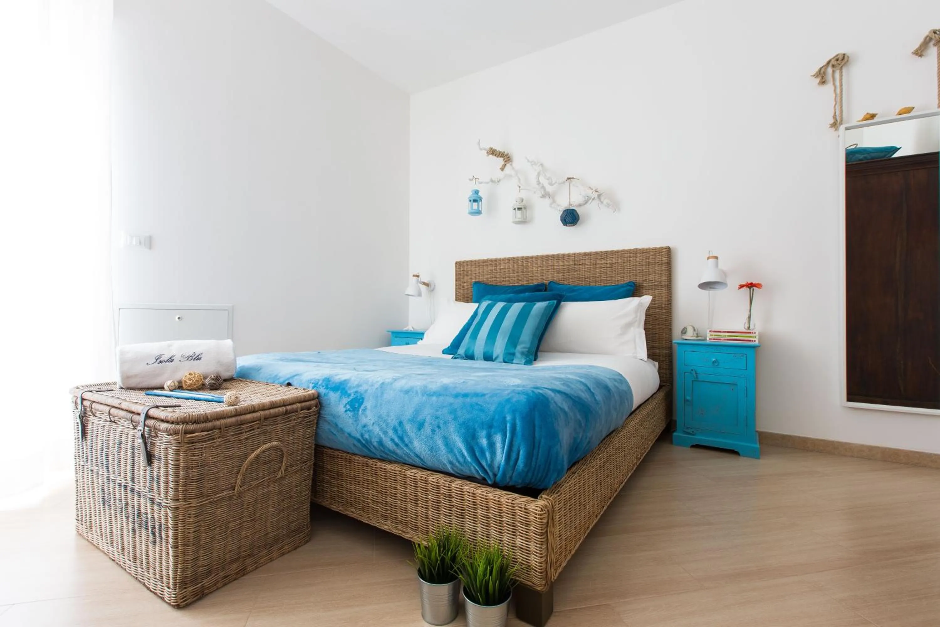 Photo of the whole room, Bed in Isola Blu