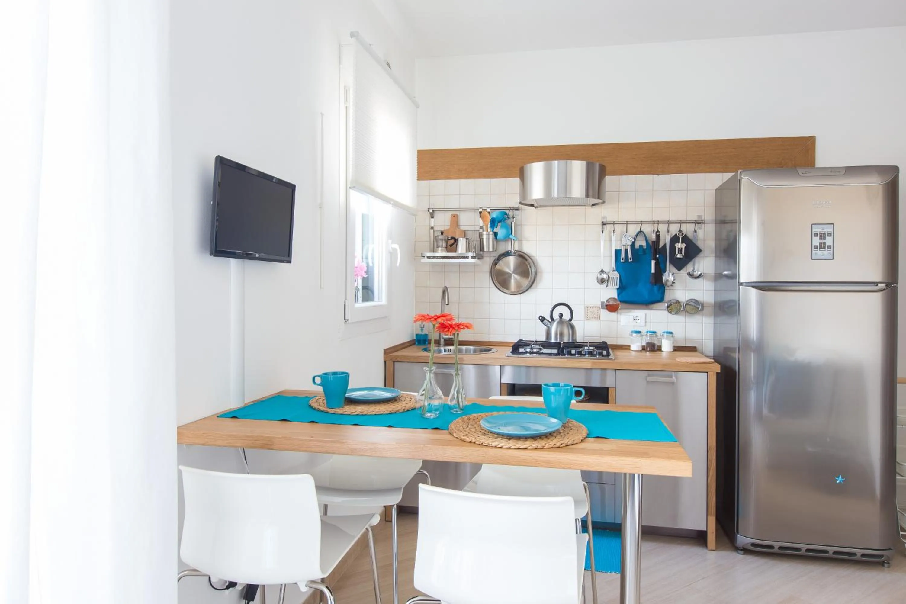 Photo of the whole room in Isola Blu