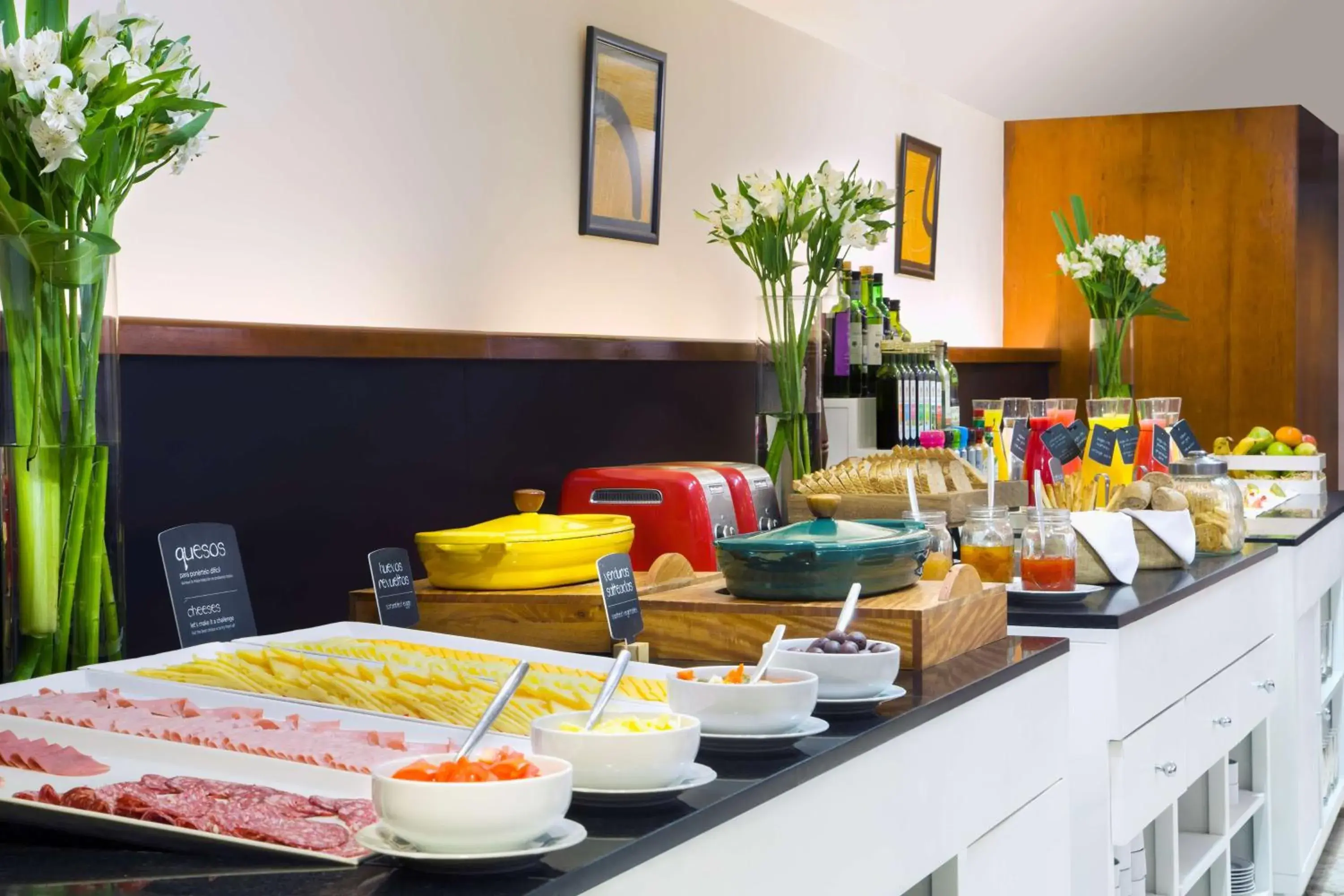 Breakfast in NH Buenos Aires Latino Breakfast in NH Buenos Aires Latino