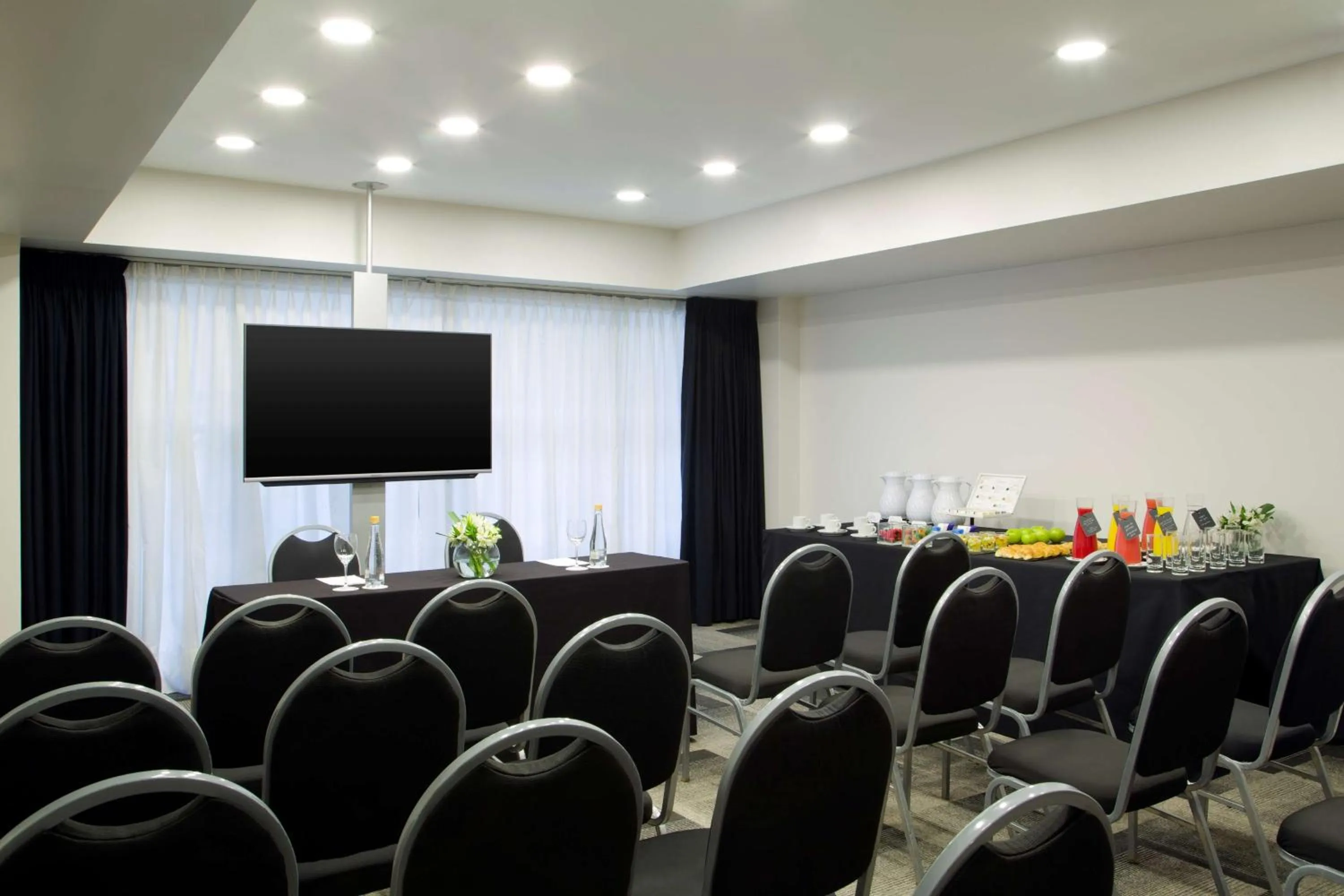 Meeting/conference room in NH Buenos Aires Latino