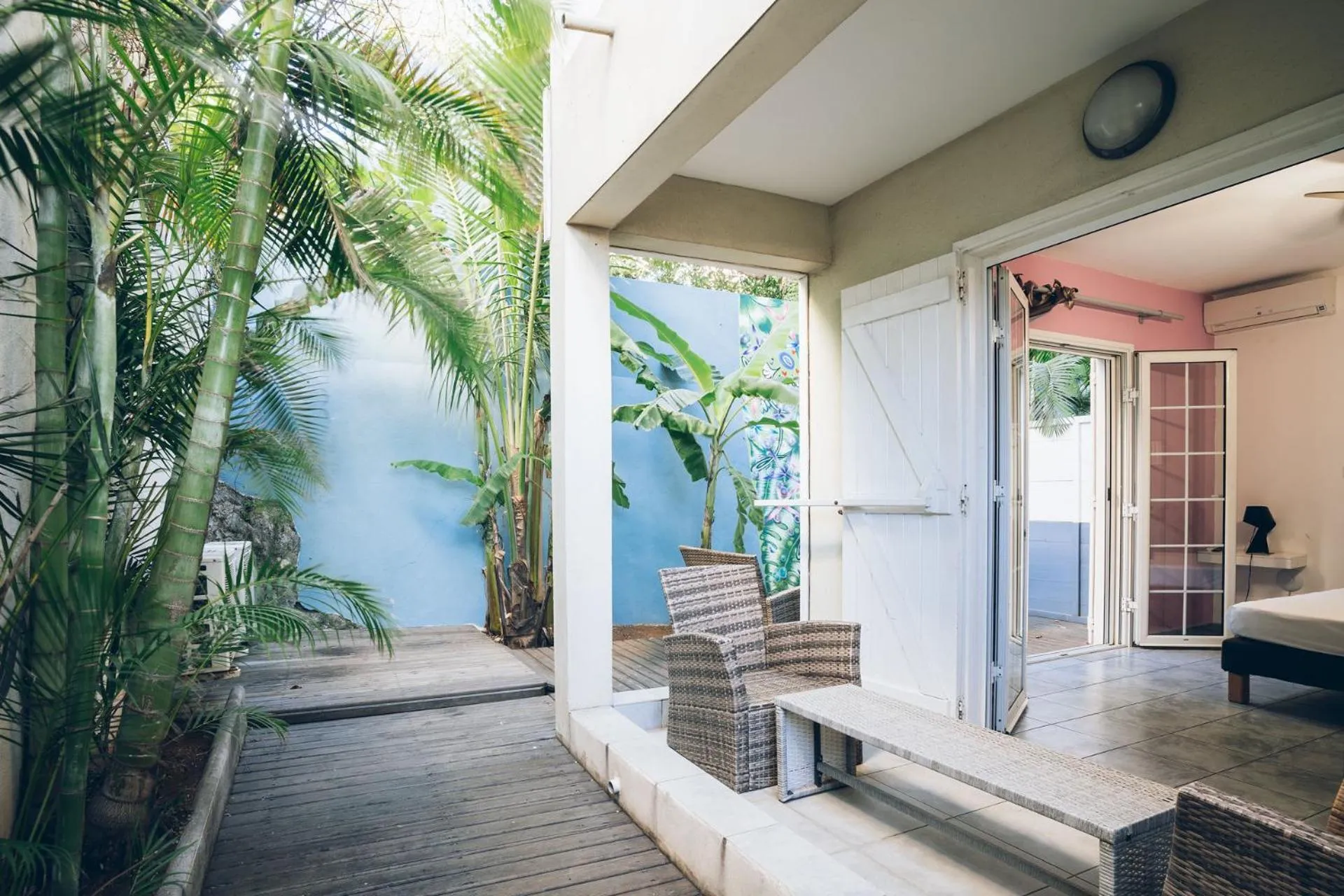 Patio in Lindsey Hôtel
