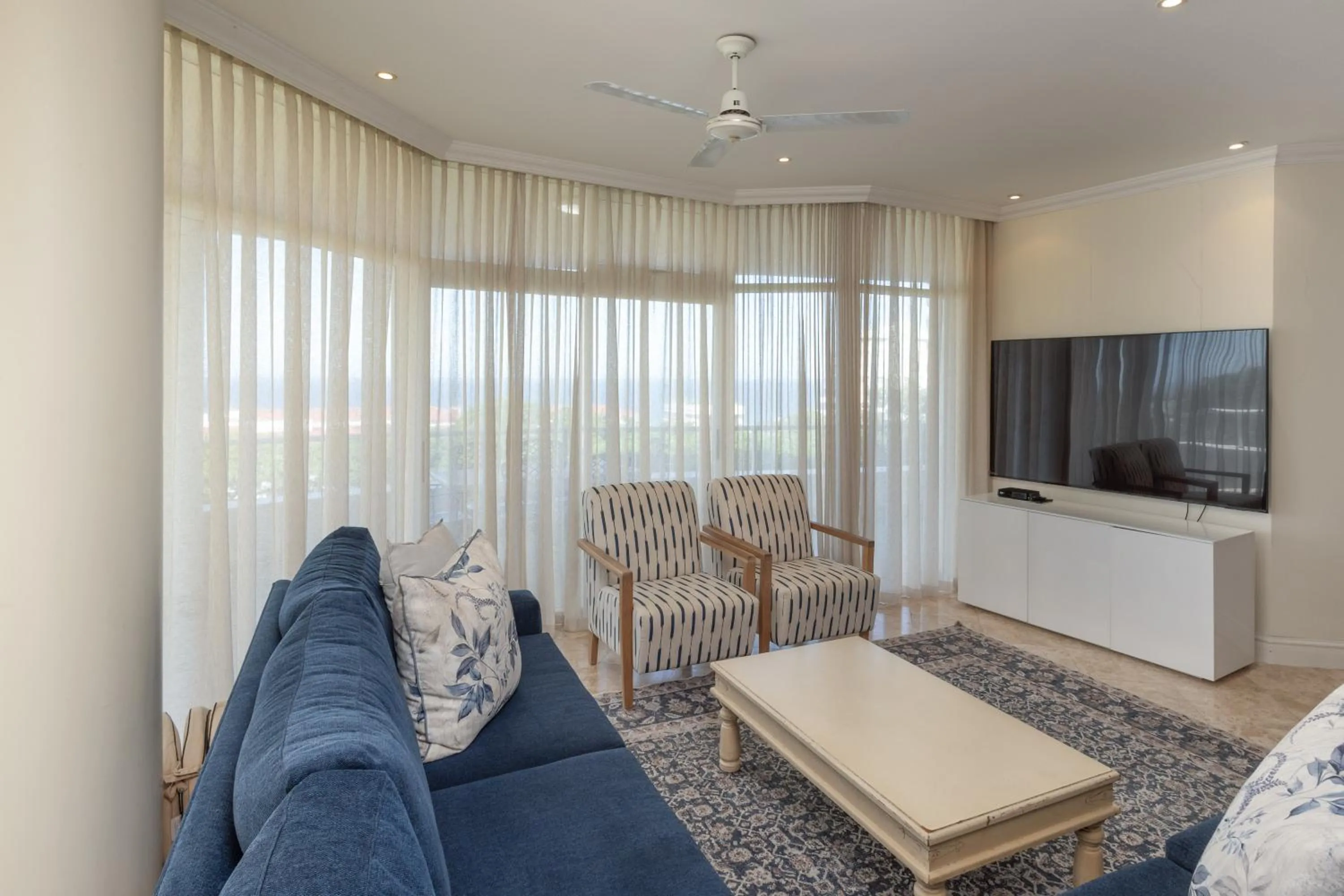 201 Oyster Quays - by Stay in Umhlanga