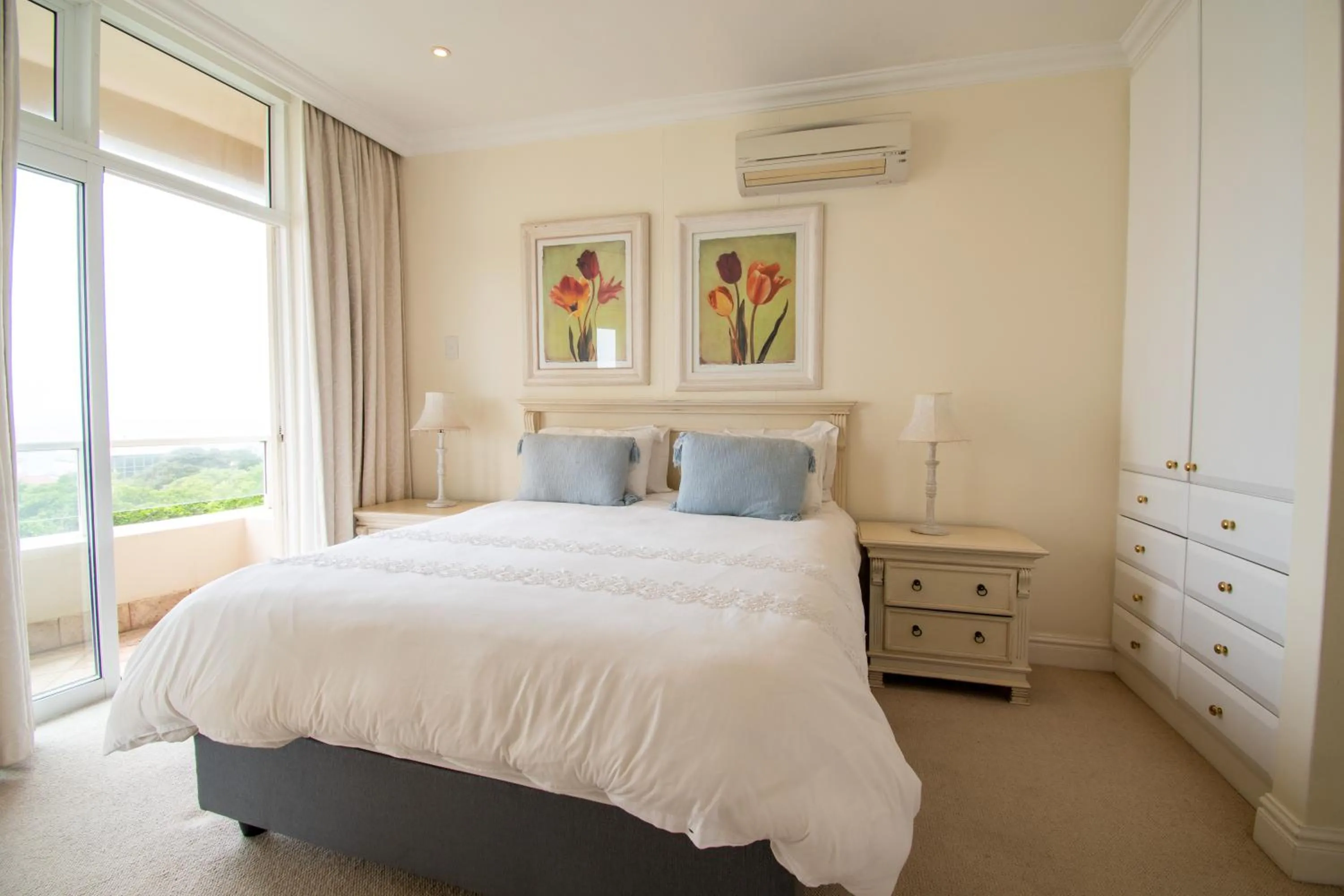 Bed in 201 Oyster Quays - by Stay in Umhlanga