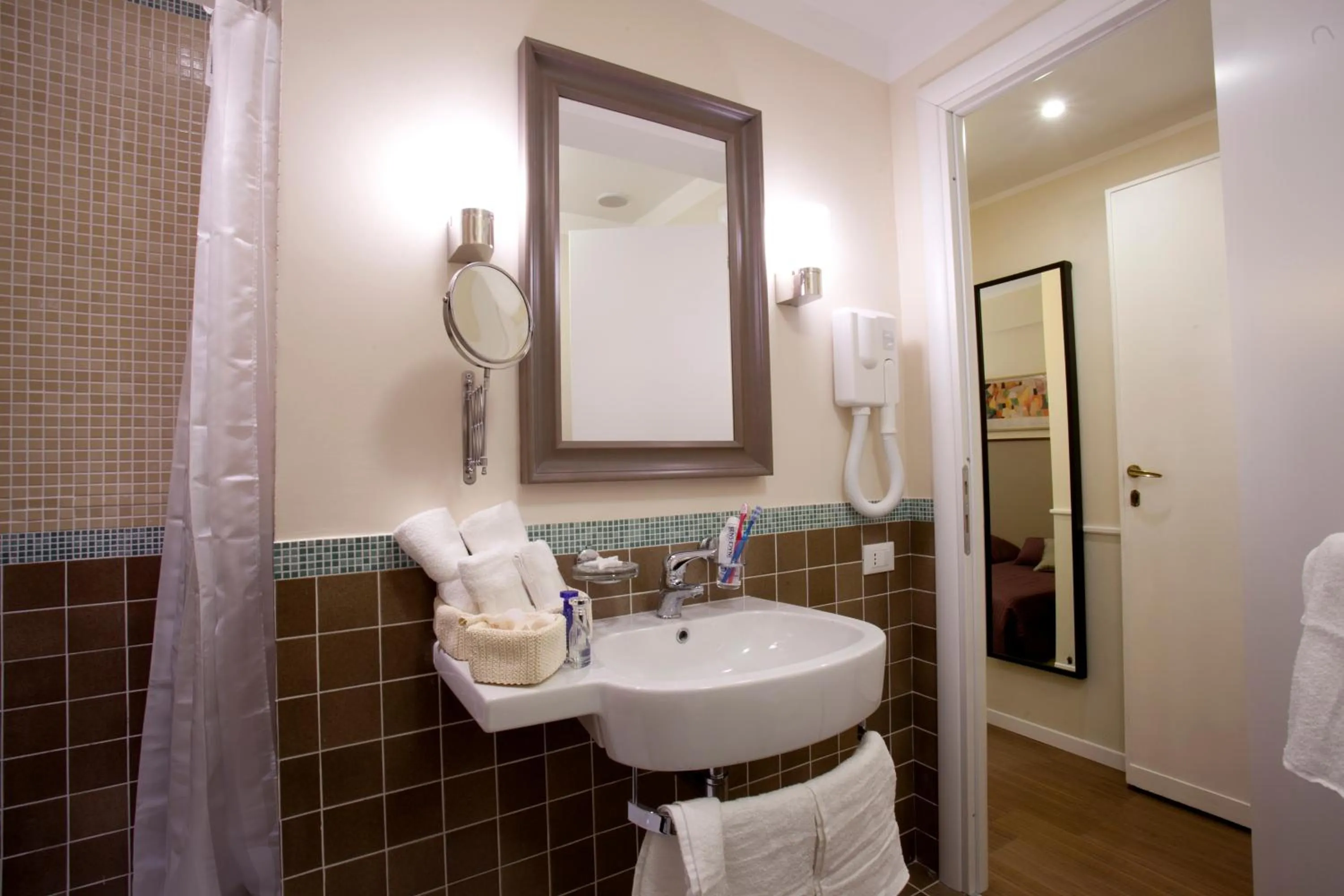 Bathroom in Colfelice Rooms