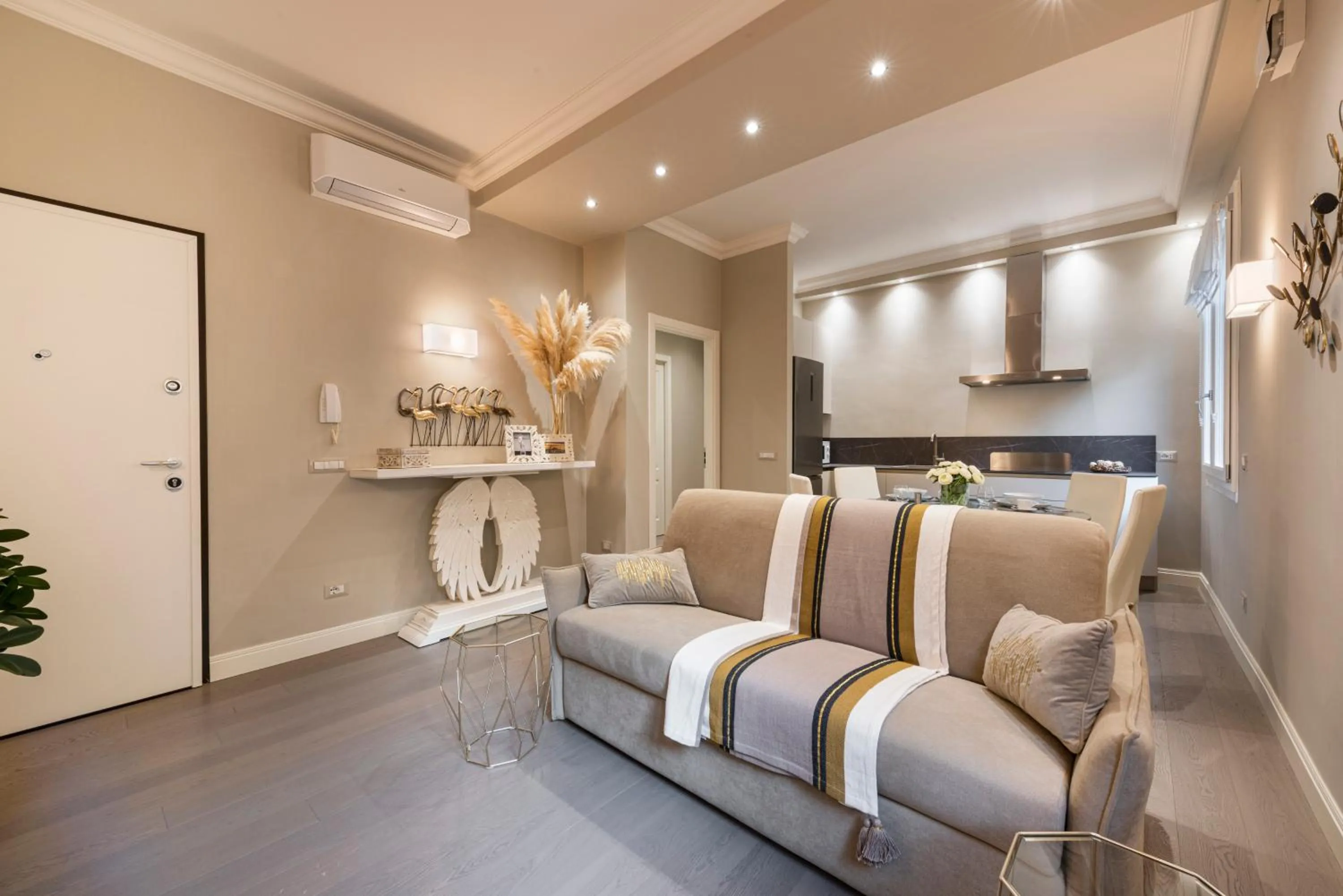 Living room in Michelangelo Hideaway by Mmega