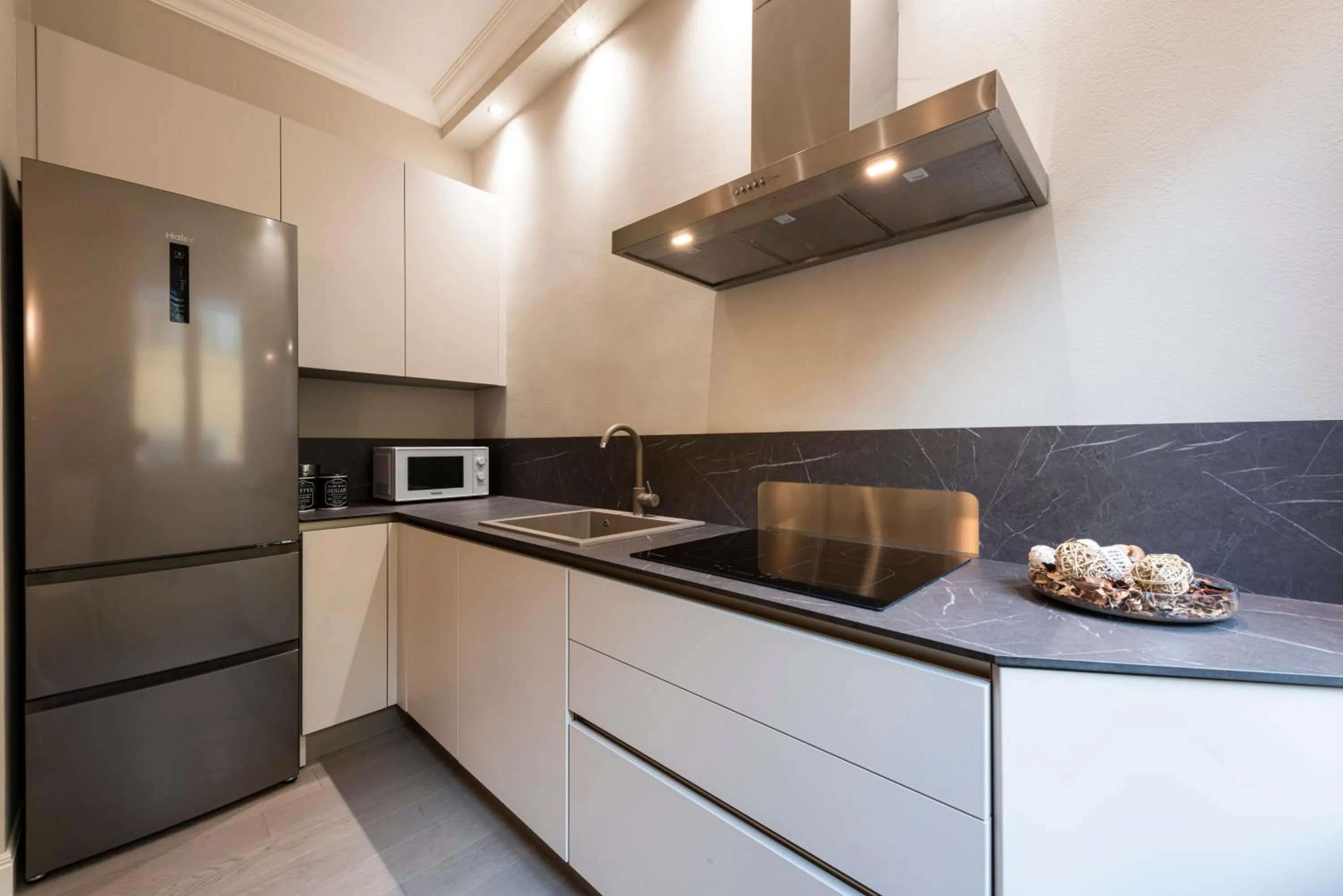 Kitchen or kitchenette in Michelangelo Hideaway by Mmega