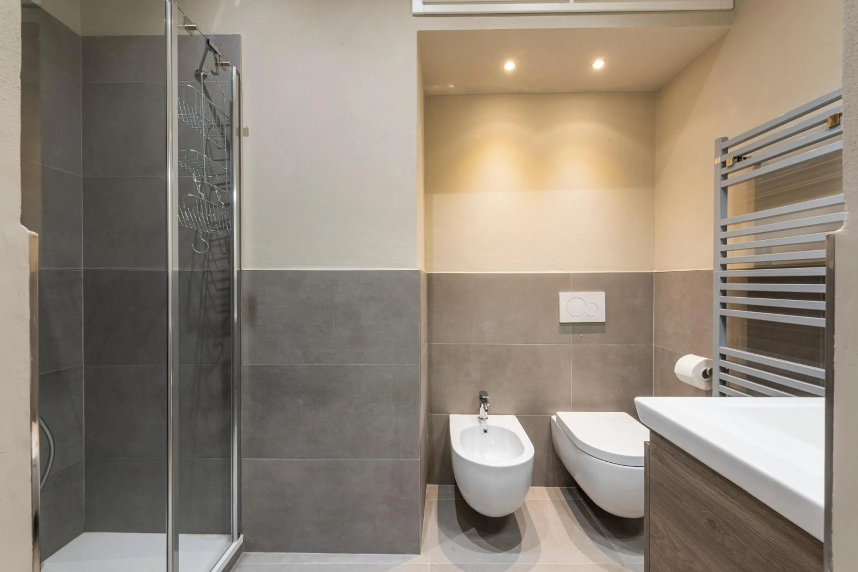 Bathroom in Michelangelo Hideaway by Mmega