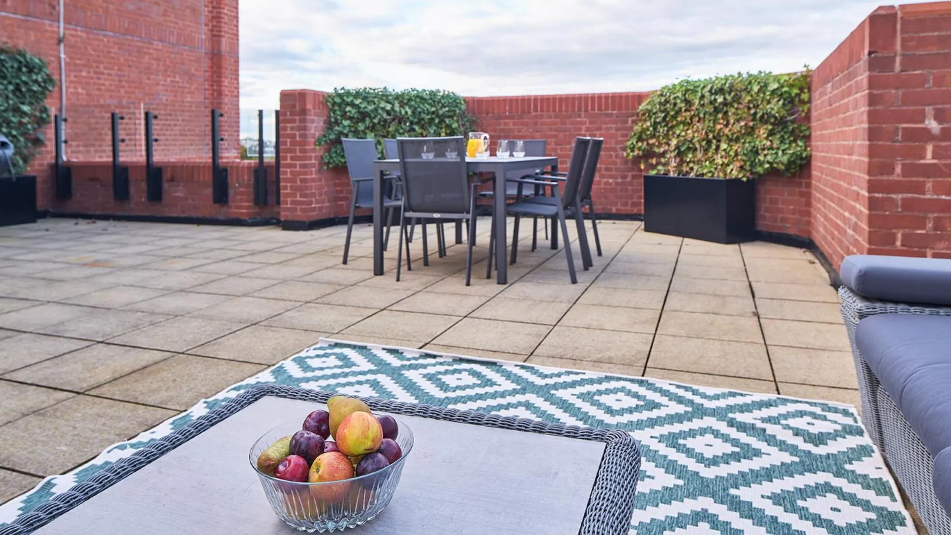 Balcony/Terrace in Cheval Thorney Court at Hyde Park