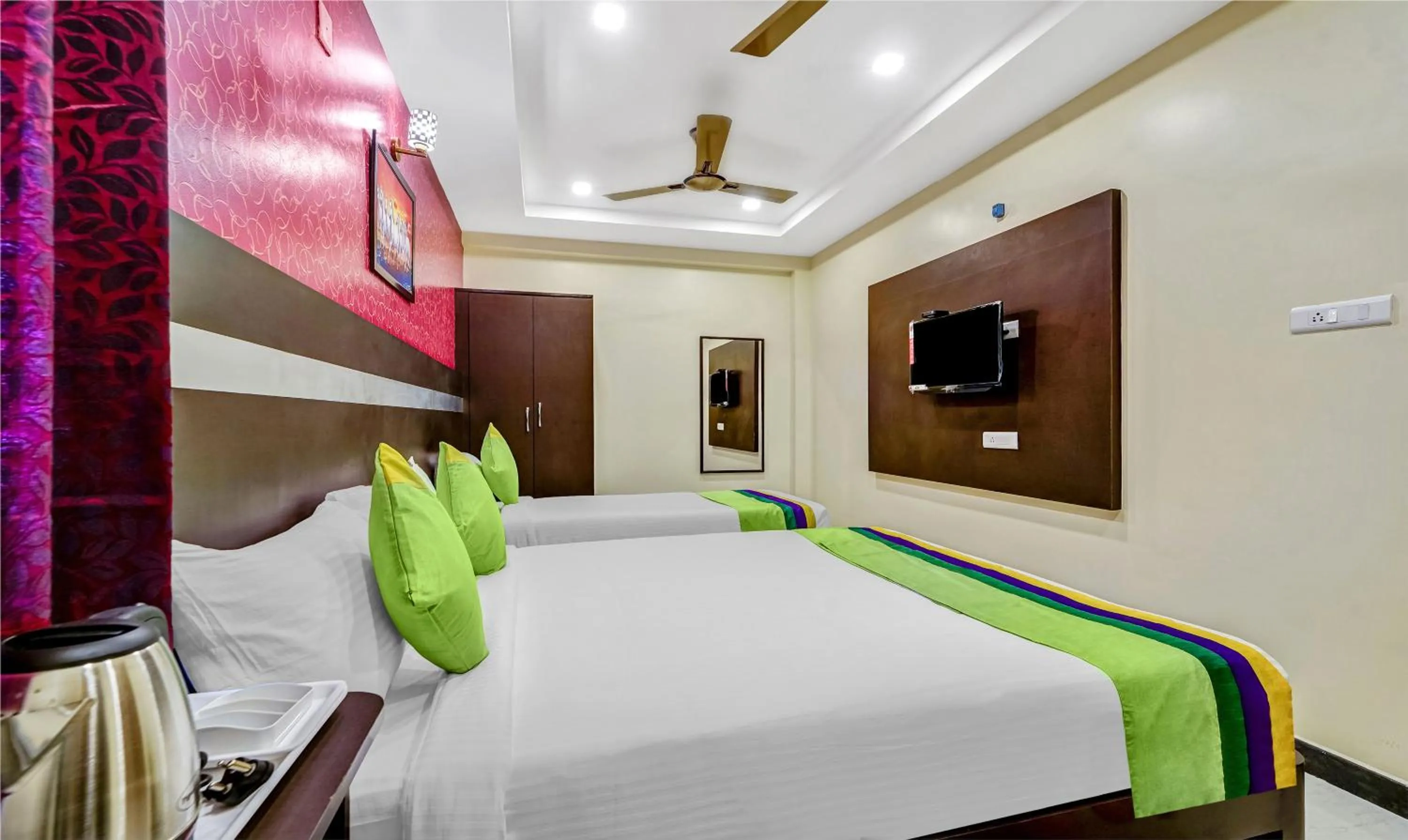Bedroom, Bed in Treebo Sripadha Residency Alipiri Road