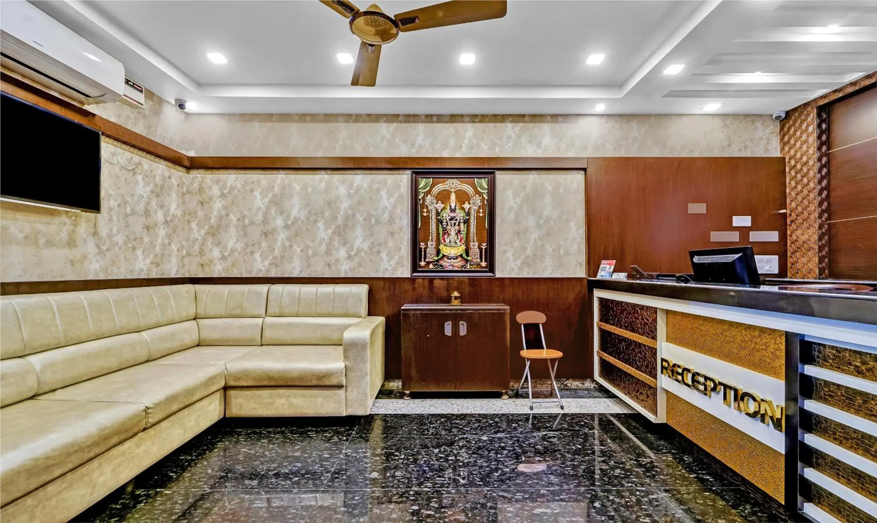 Lobby or reception in Treebo Sripadha Residency Alipiri Road Lobby or reception in Treebo Sripadha Residency Alipiri Road