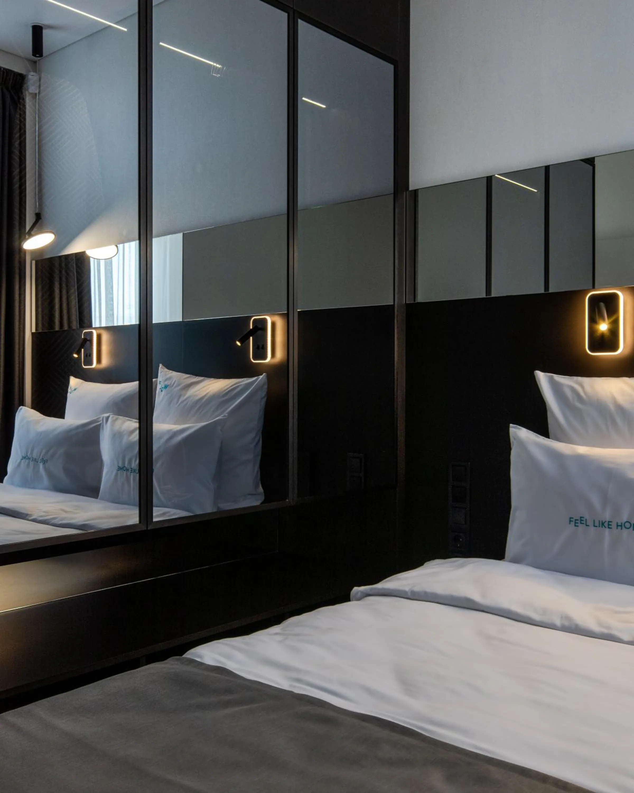 Bedroom, Bed in WOL 121 by Ribas