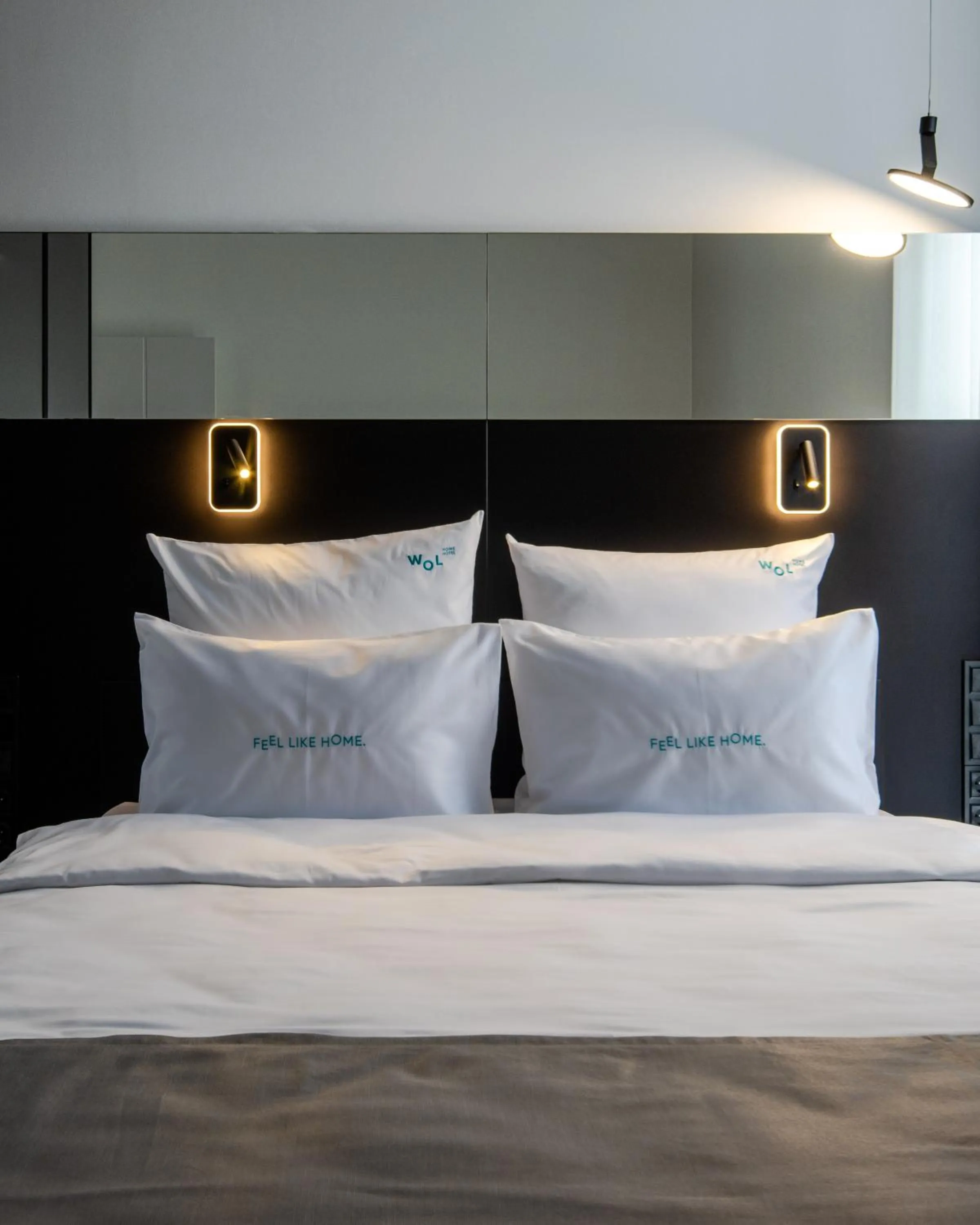 Bedroom, Bed in WOL 121 by Ribas