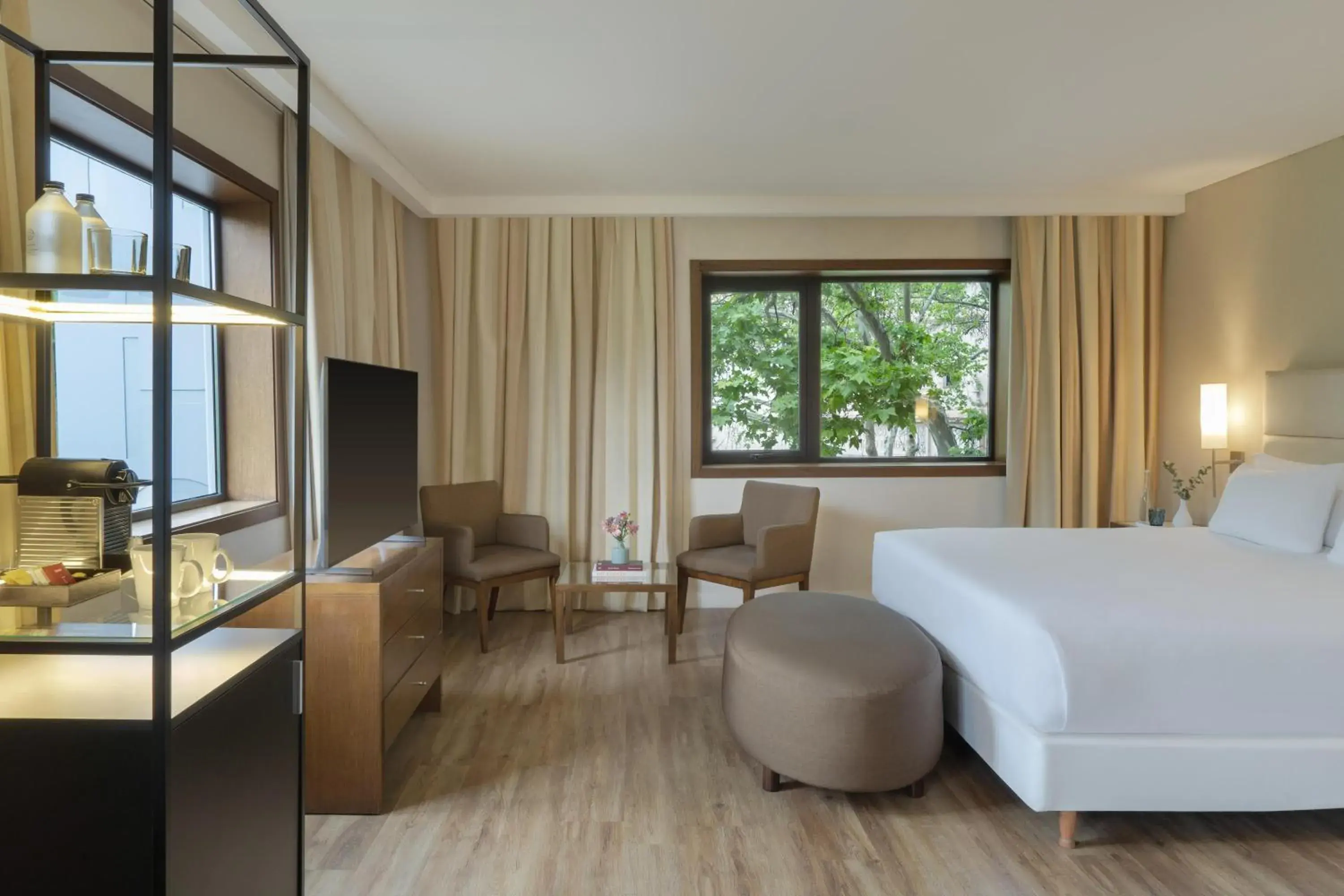 Bedroom, Bed in NH Mendoza Cordillera Bedroom, Bed in NH Mendoza Cordillera