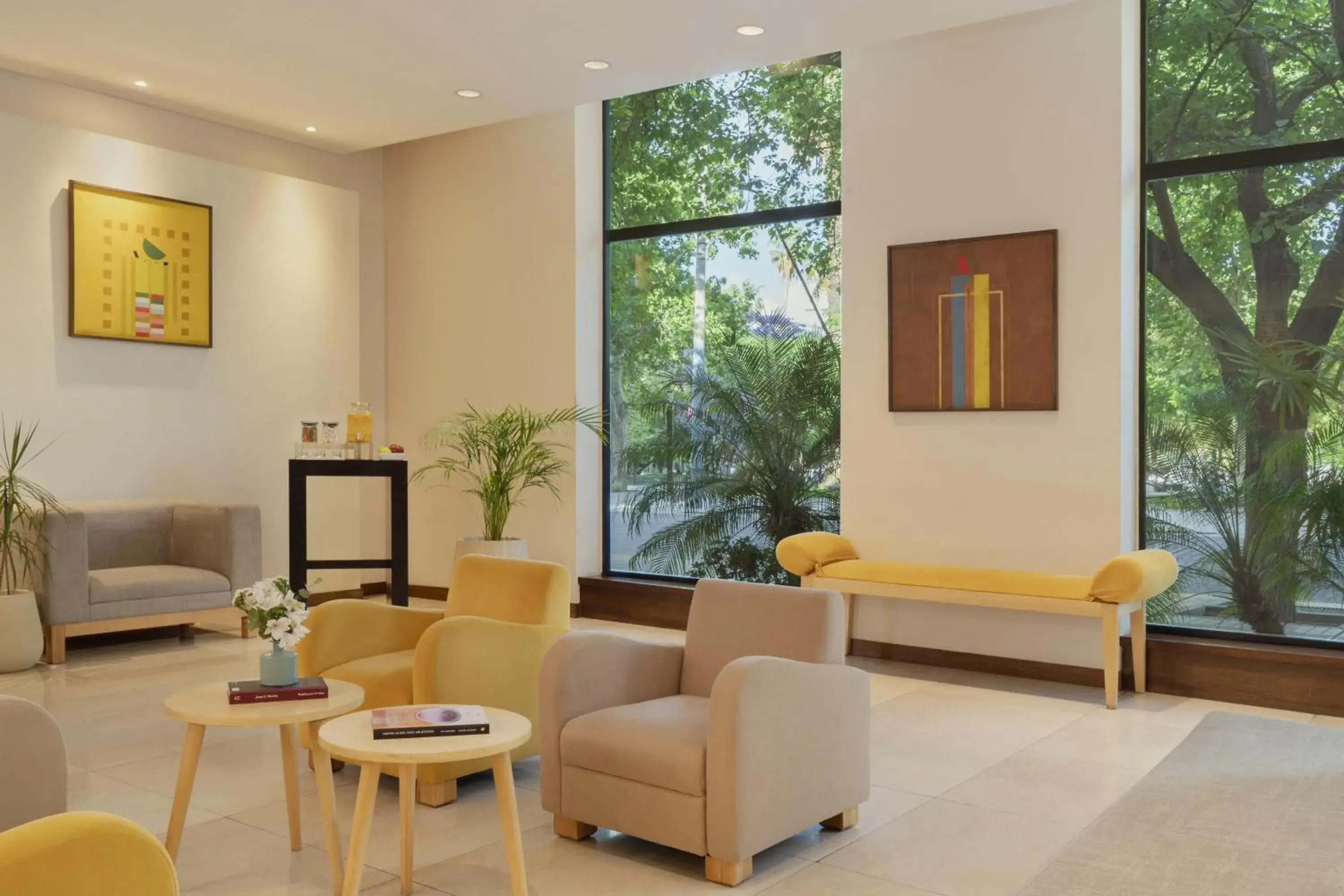 Lobby or reception in NH Mendoza Cordillera Lobby or reception in NH Mendoza Cordillera