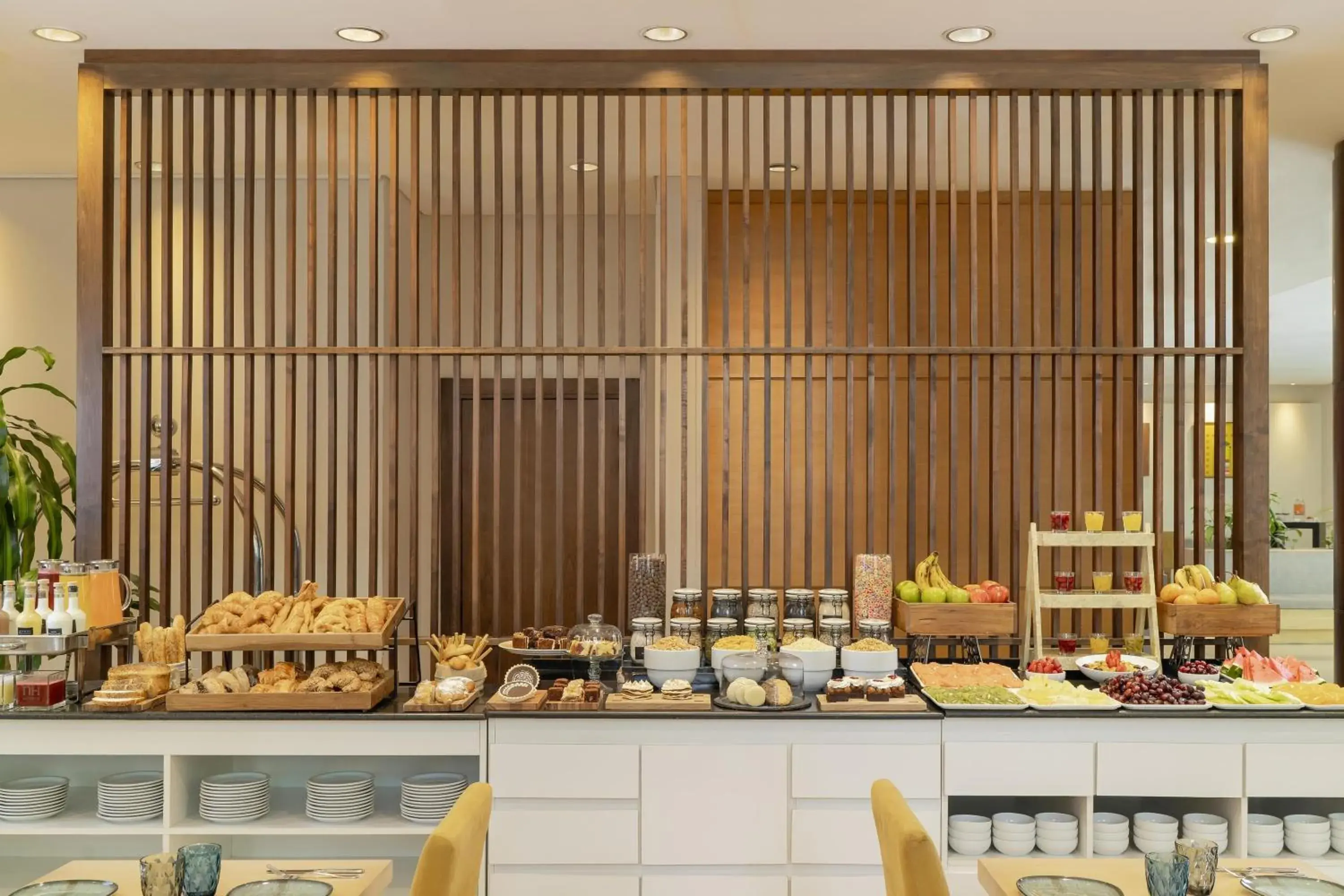 Restaurant/places to eat in NH Mendoza Cordillera Restaurant/places to eat in NH Mendoza Cordillera