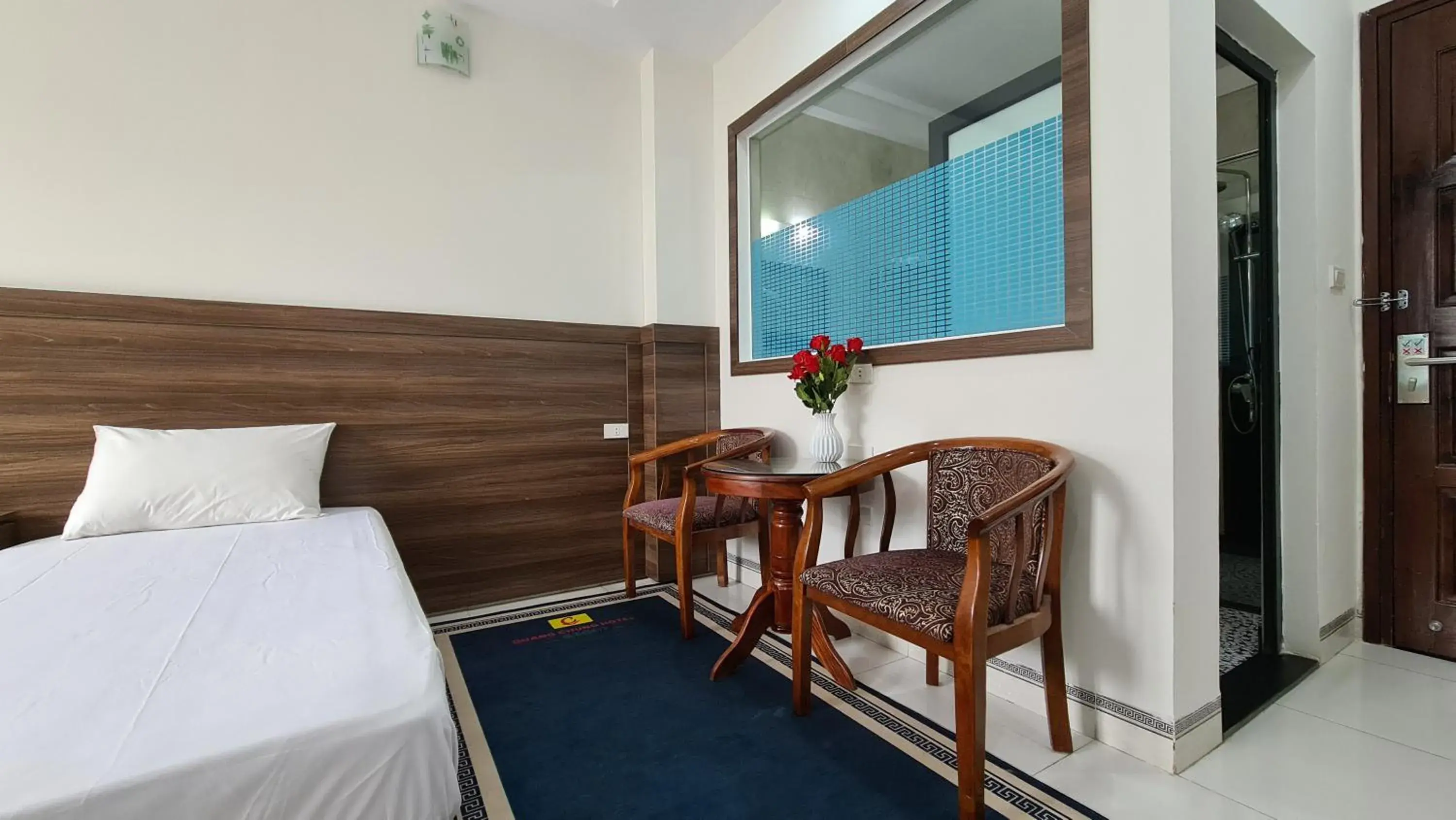 Bedroom, Bed in Thanh Hang Hotel near Emerald My Dinh Bedroom, Bed in Thanh Hang Hotel near Emerald My Dinh