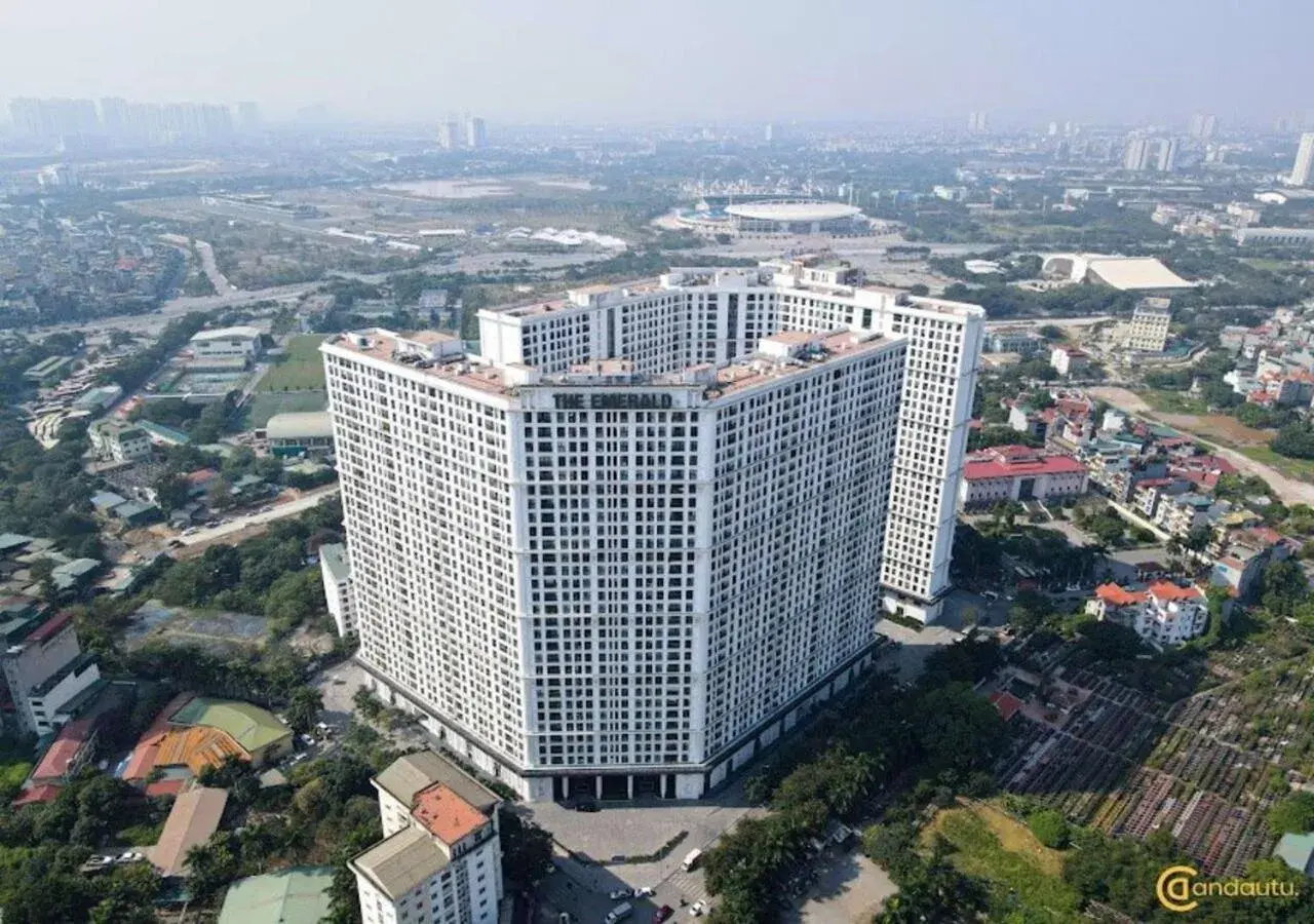 Property building in Thanh Hang Hotel near Emerald My Dinh Property building in Thanh Hang Hotel near Emerald My Dinh