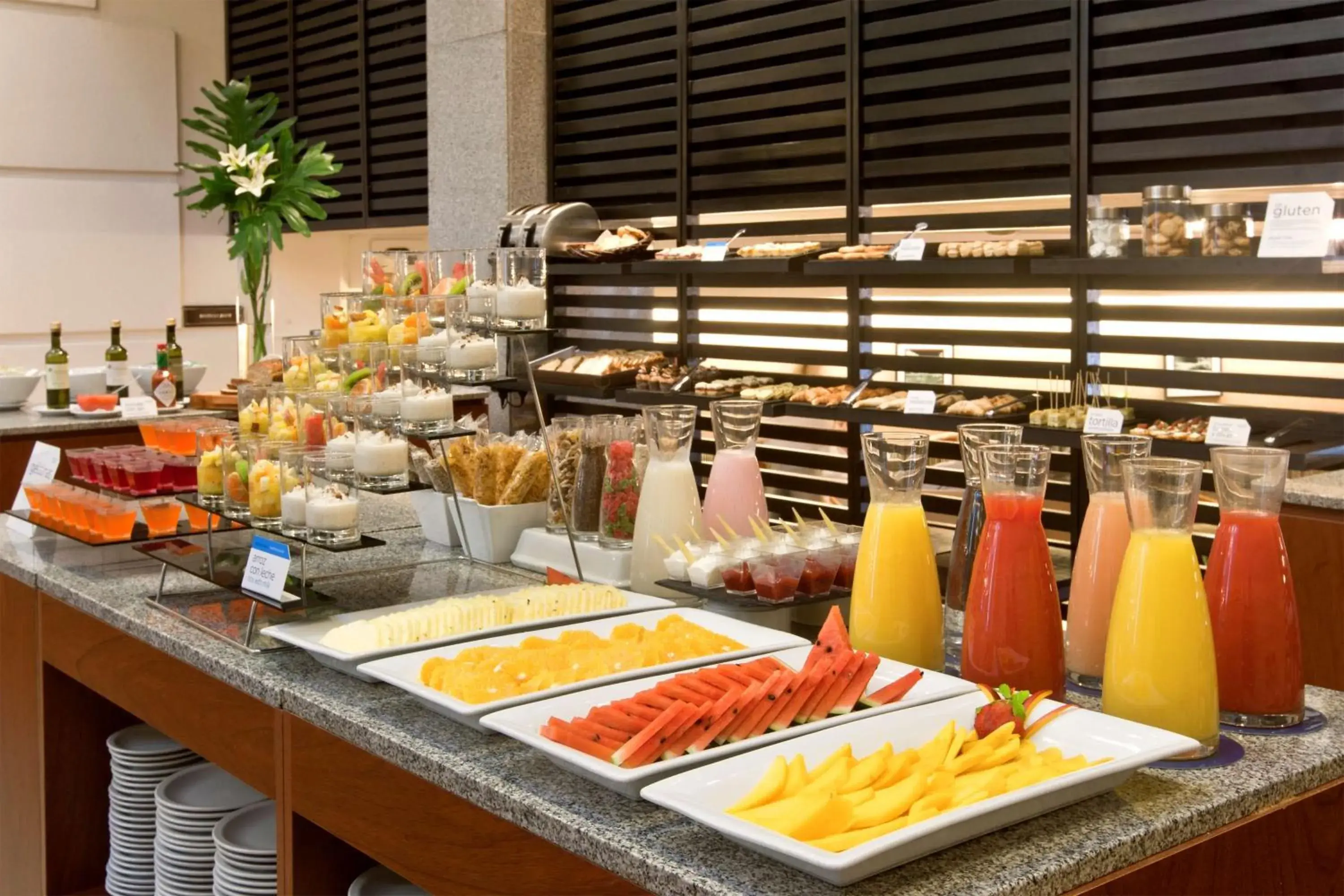 Food and drinks in NH Córdoba Panorama Food and drinks in NH Córdoba Panorama