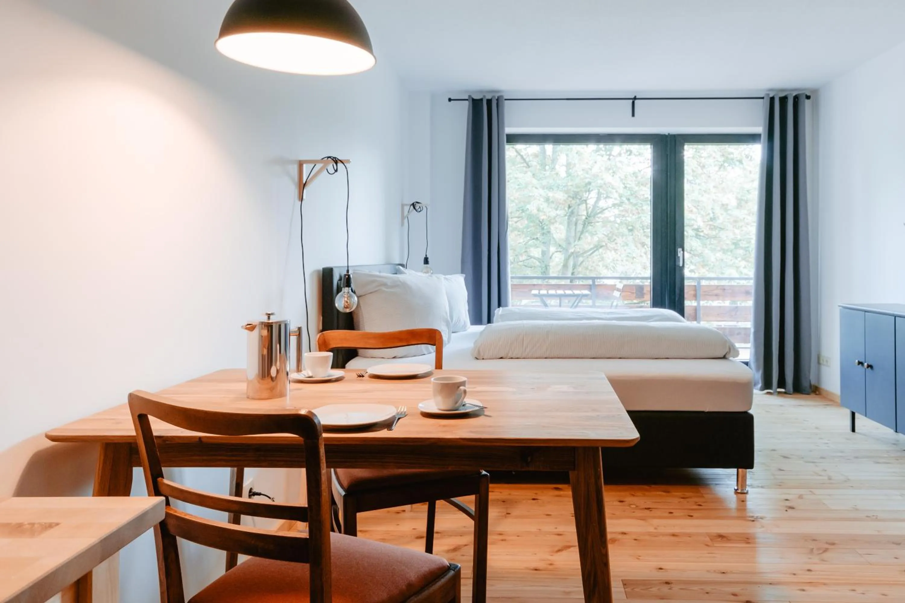 Photo of the whole room, Bed in Granetal.Quartier