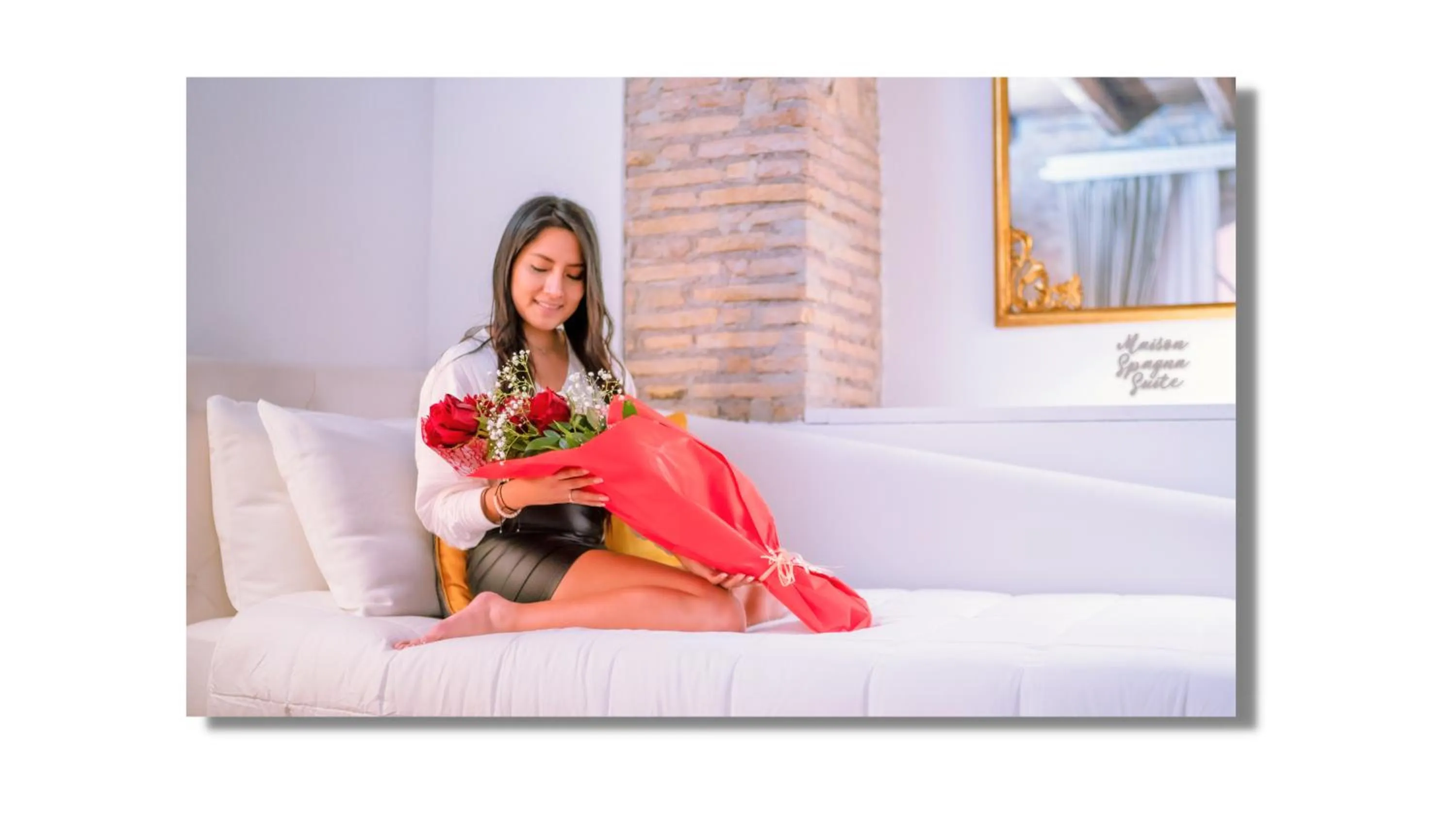 Bed in Maison Spagna Suites