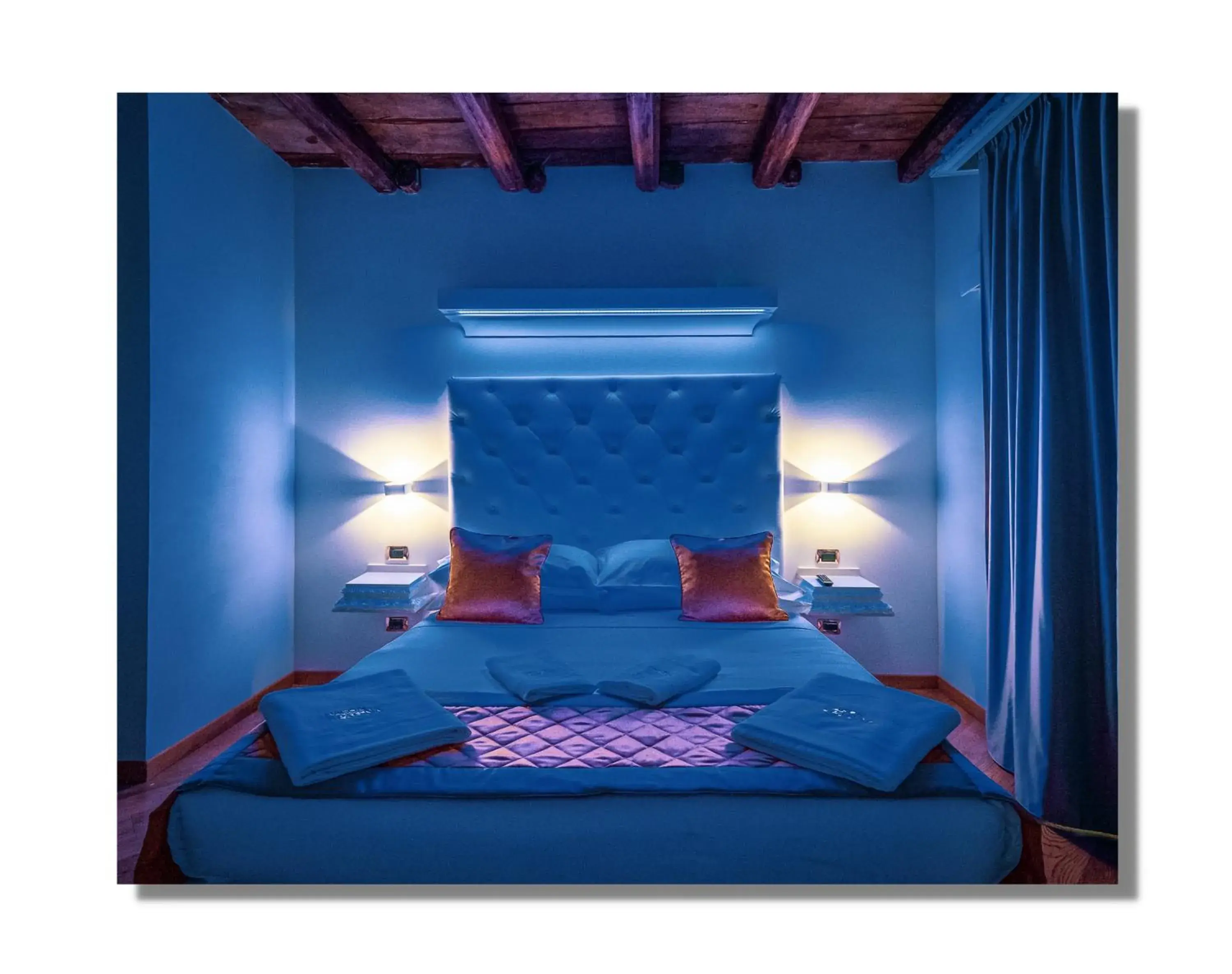 Bed in Maison Spagna Suites Bed in Maison Spagna Suites