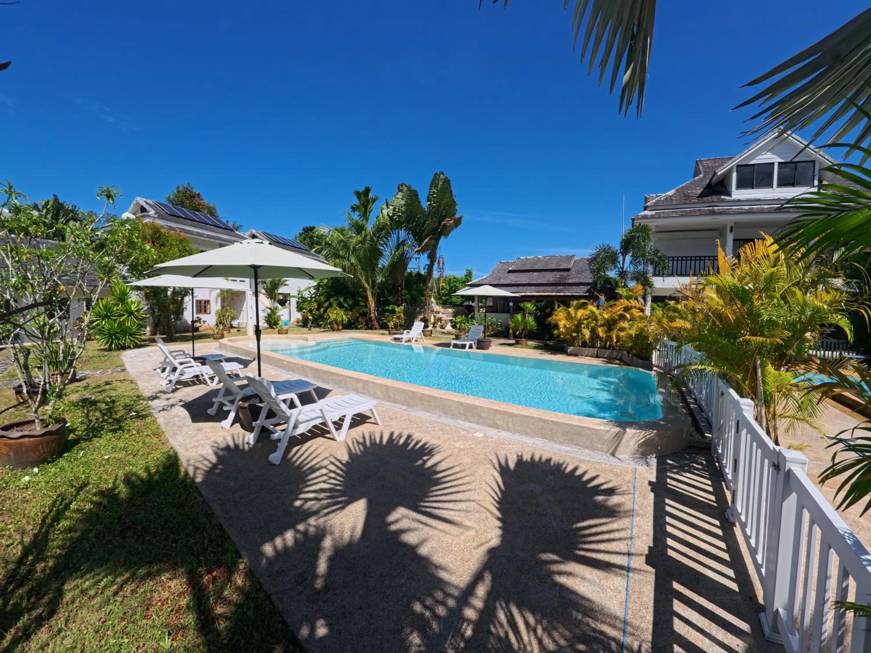 Villa Colina Khao Lak Rooms and Bungalows - Adults Only