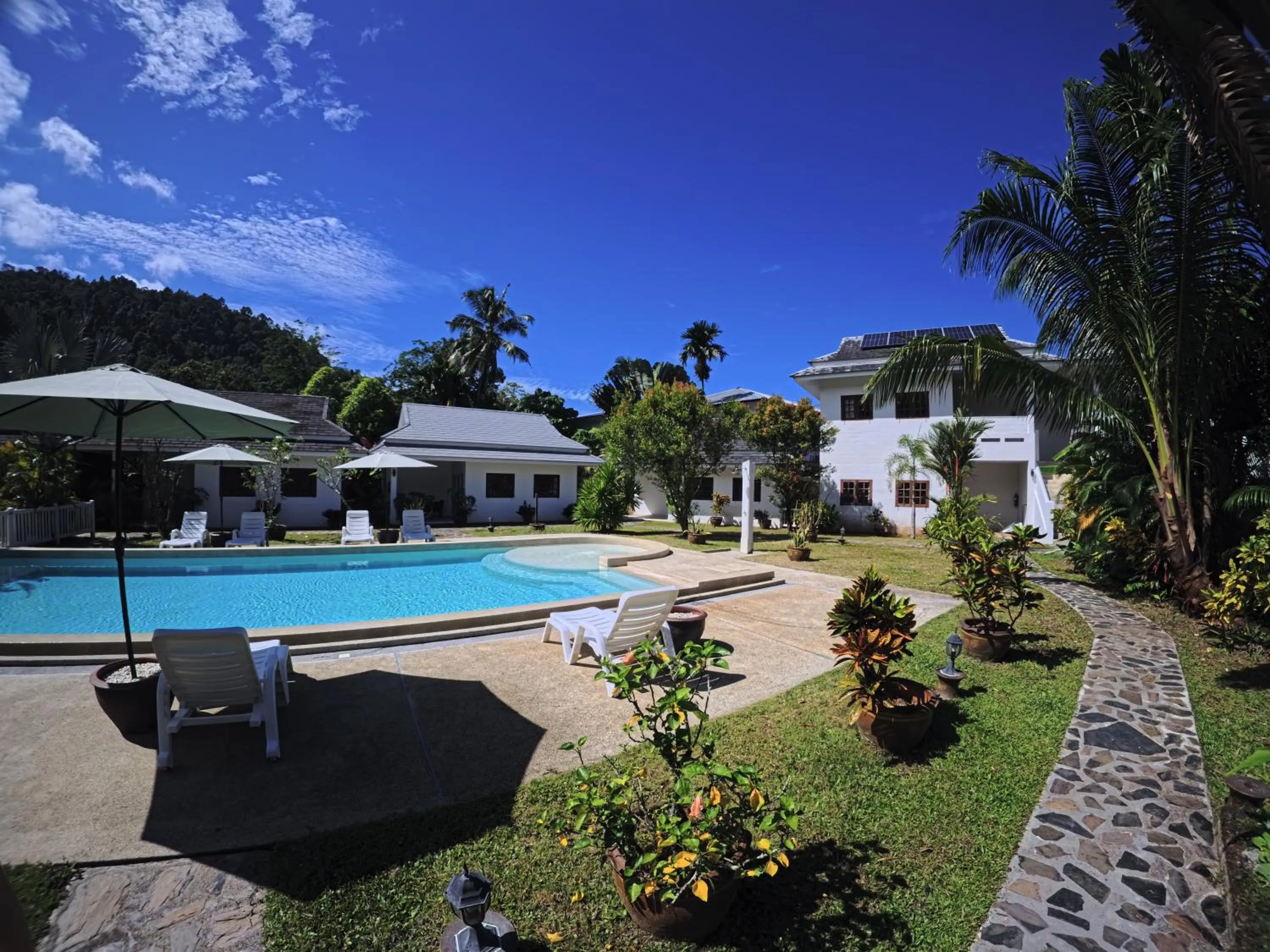 Villa Colina Khao Lak Rooms and Bungalows - Adults Only