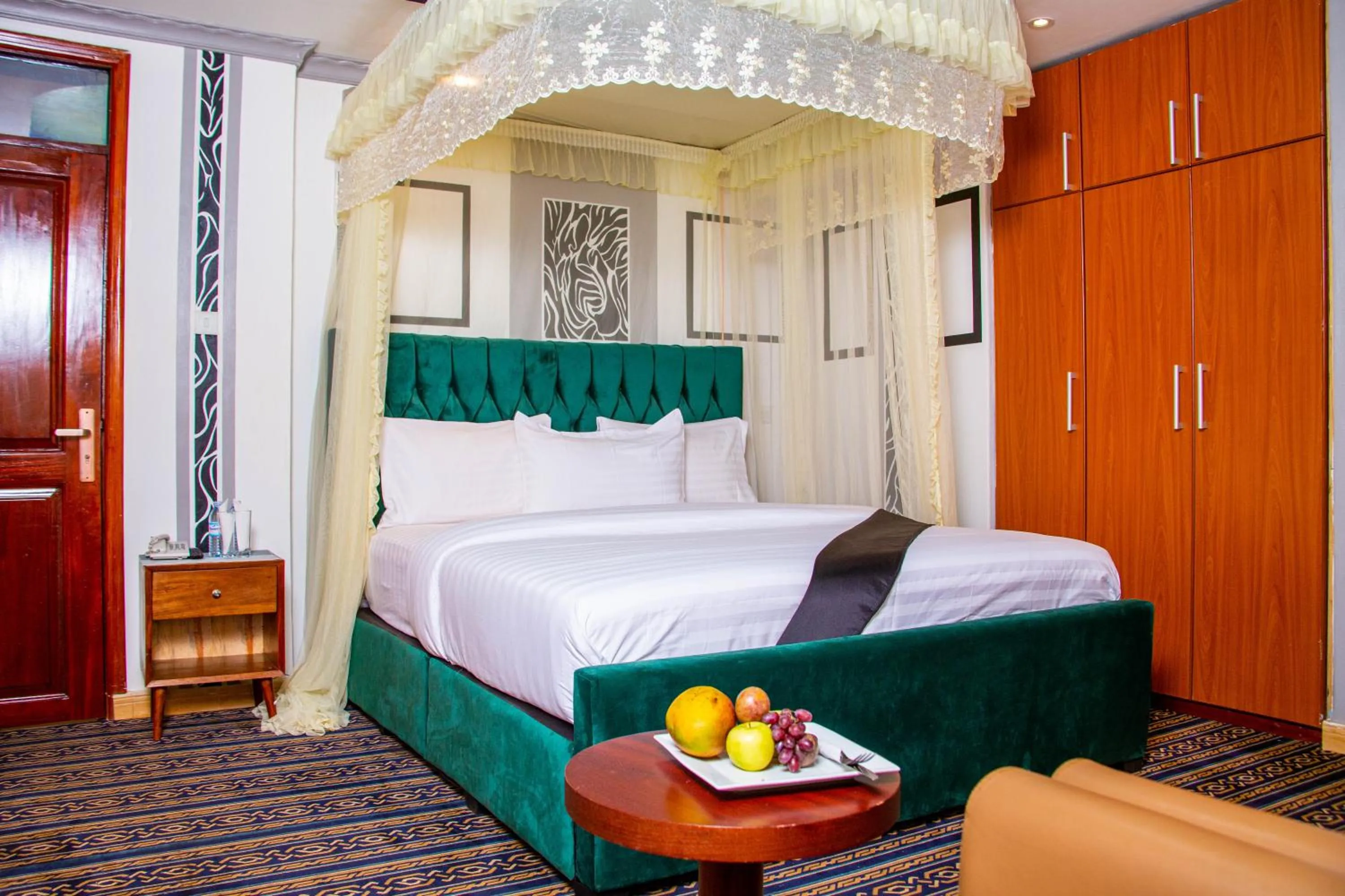 Photo of the whole room, Bed in Lishi Resort Hotel