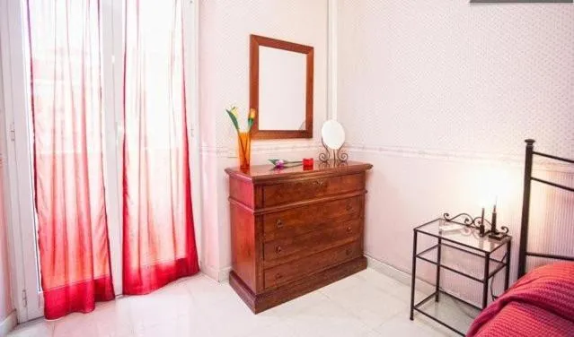 Decorative detail in La Casa Romana