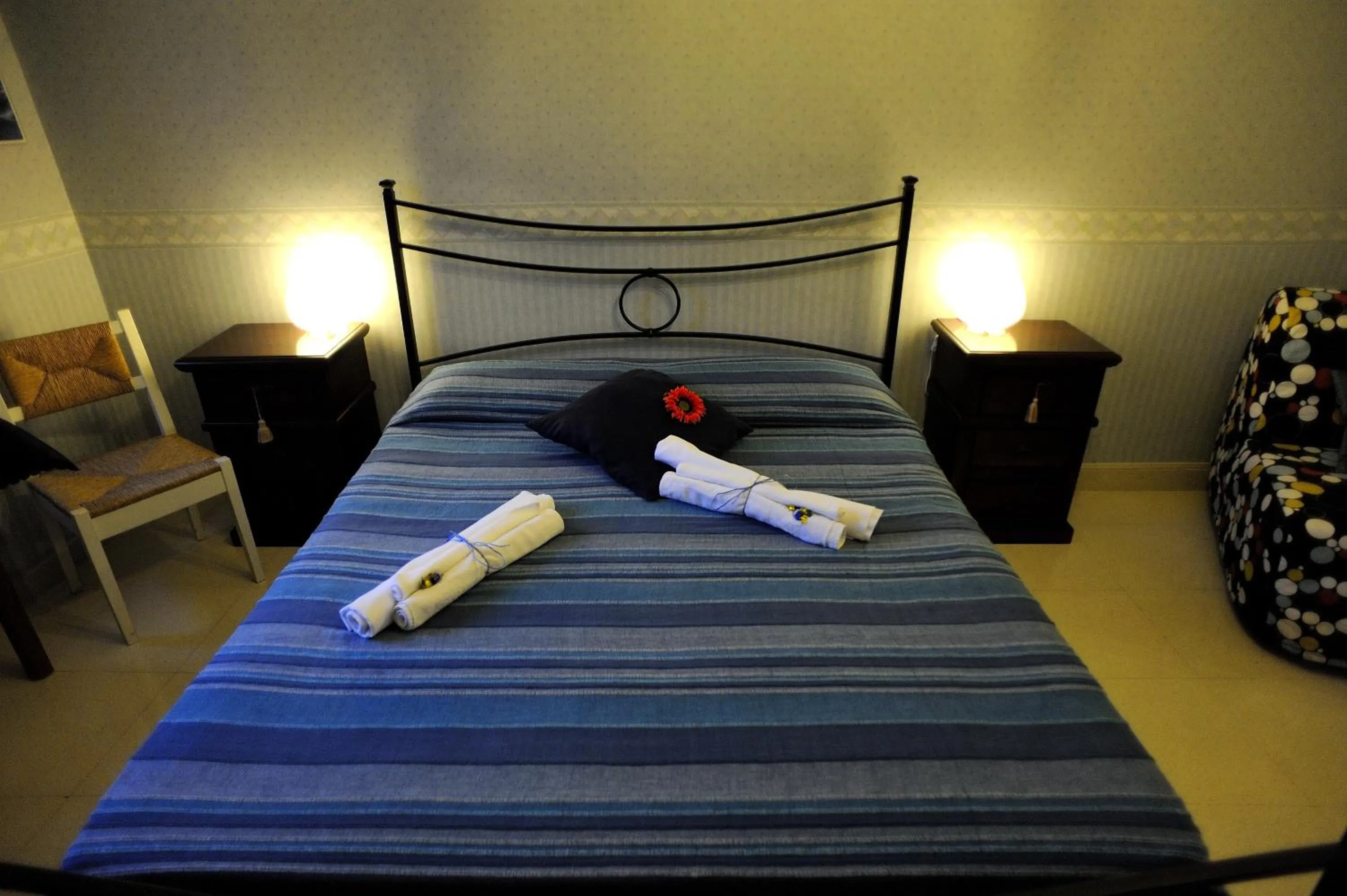 Decorative detail, Bed in La Casa Romana