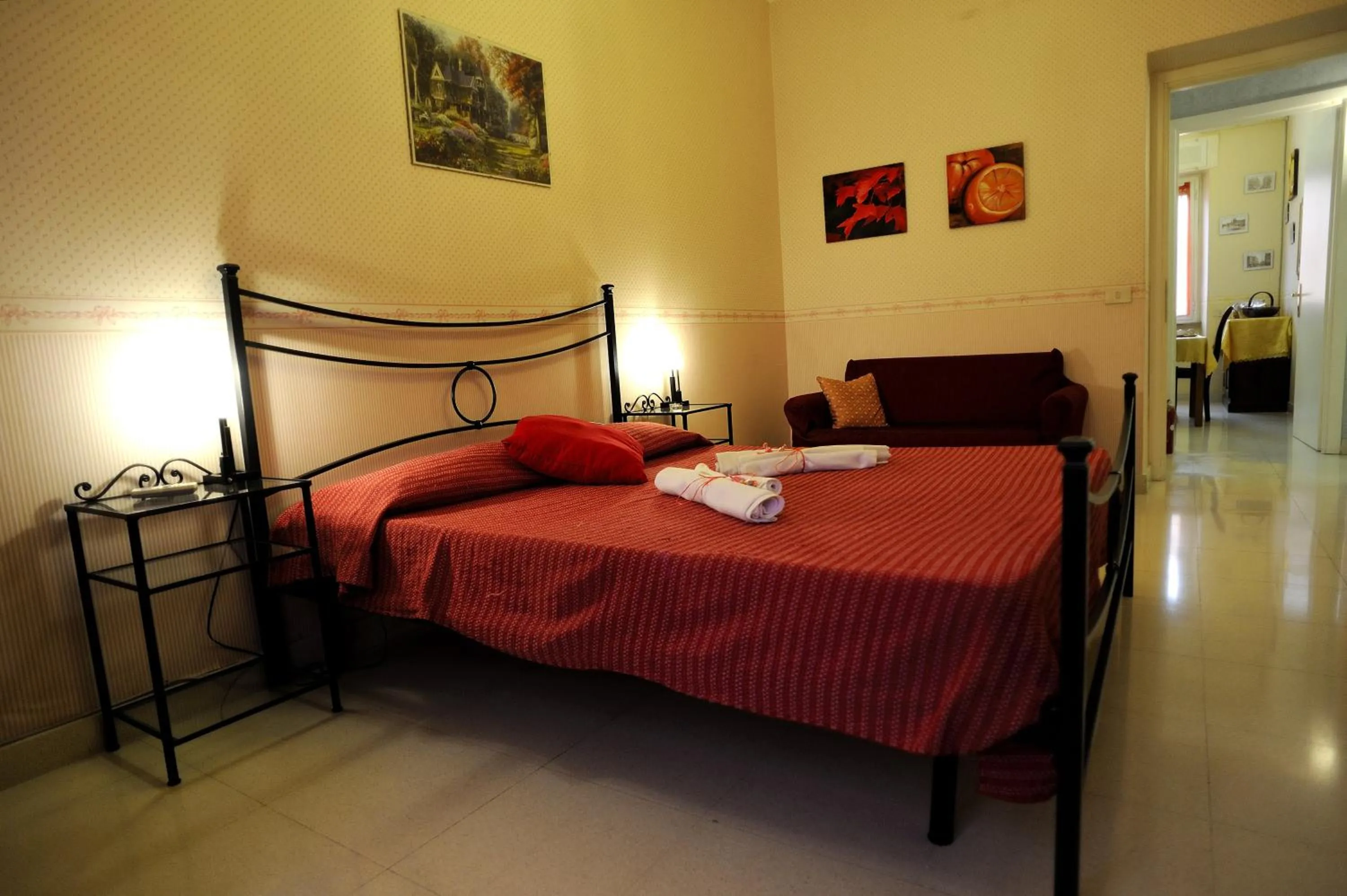 Decorative detail, Bed in La Casa Romana