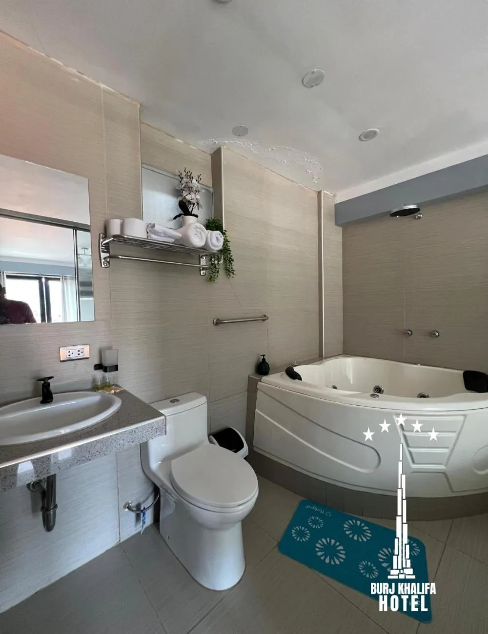 Shower in Hotel Burj Khalifa